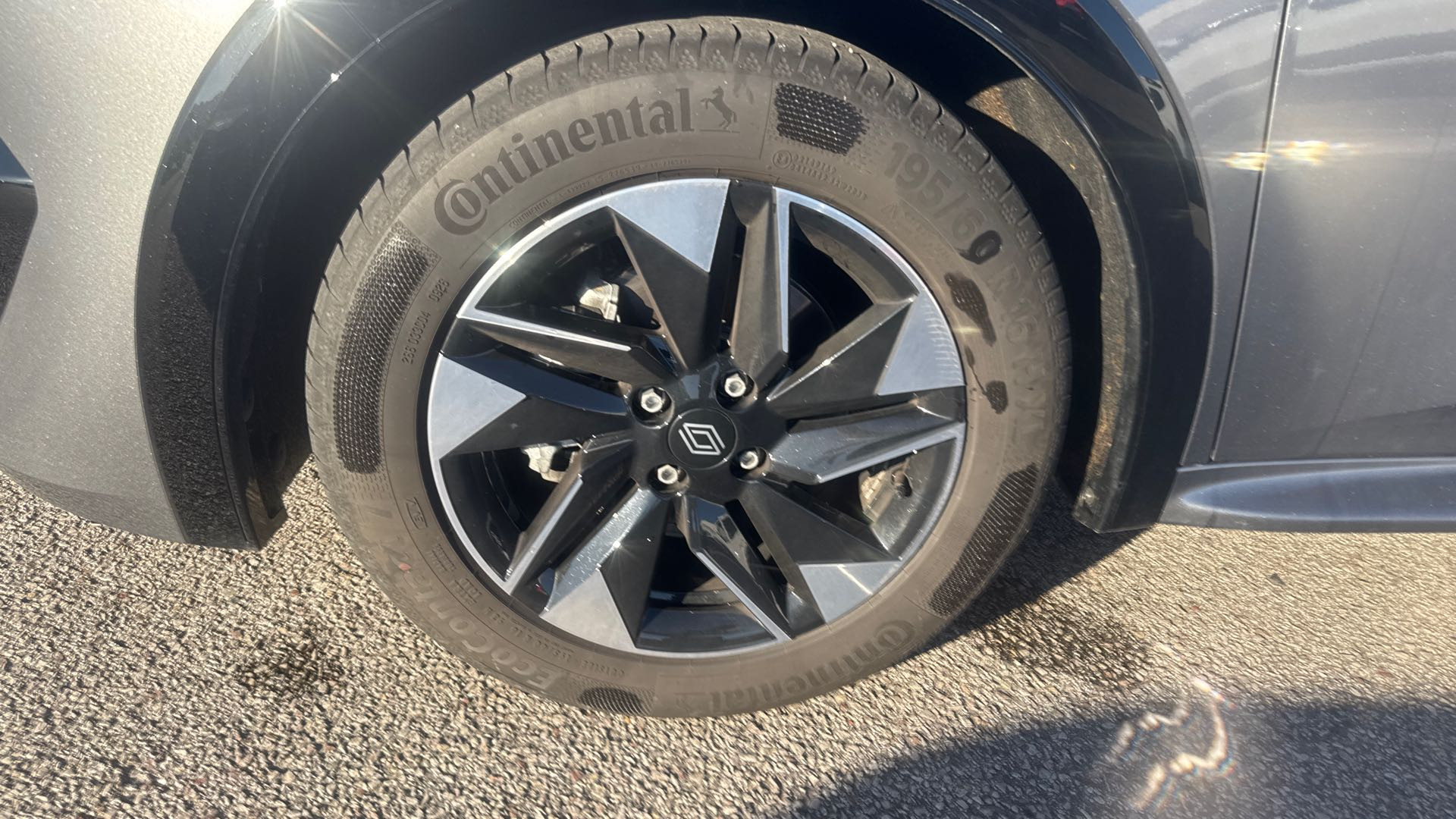 Vente en ligne Renault Clio 6 Clio Eco-G 120 ch EDC au prix de 23 900 €