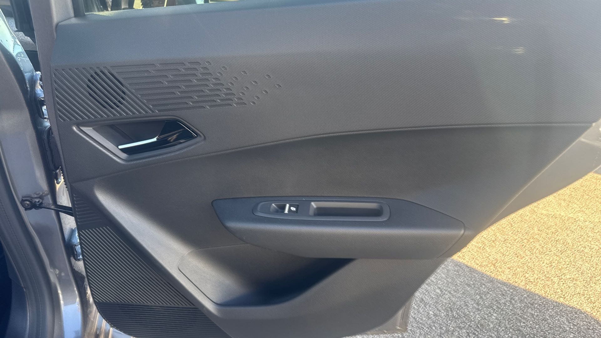 Vente en ligne Renault Clio 6 Clio Eco-G 120 ch EDC au prix de 23 900 €