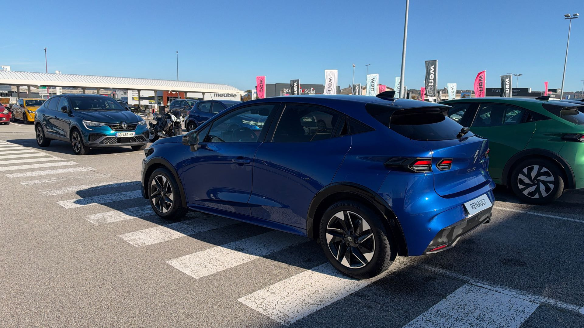 Vente en ligne Renault Clio 6 Clio E-Tech full hybrid 160 ch au prix de 26 490 €