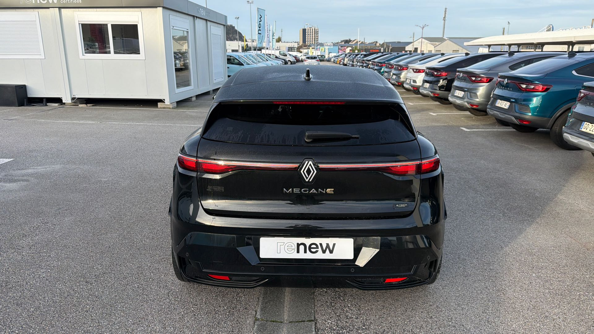 Vente en ligne Renault Megane E-Tech  EV60 220 ch super charge au prix de 25 190 €