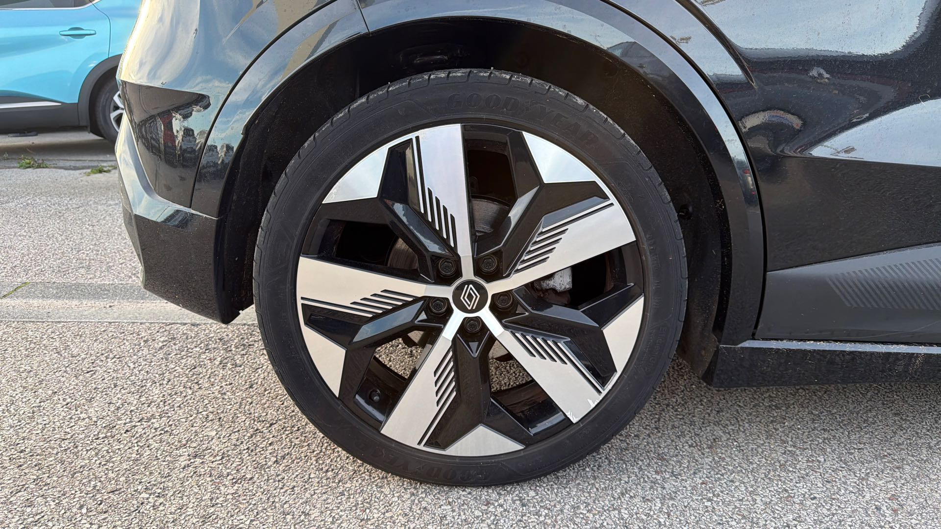 Vente en ligne Renault Megane E-Tech  EV60 220 ch super charge au prix de 25 190 €