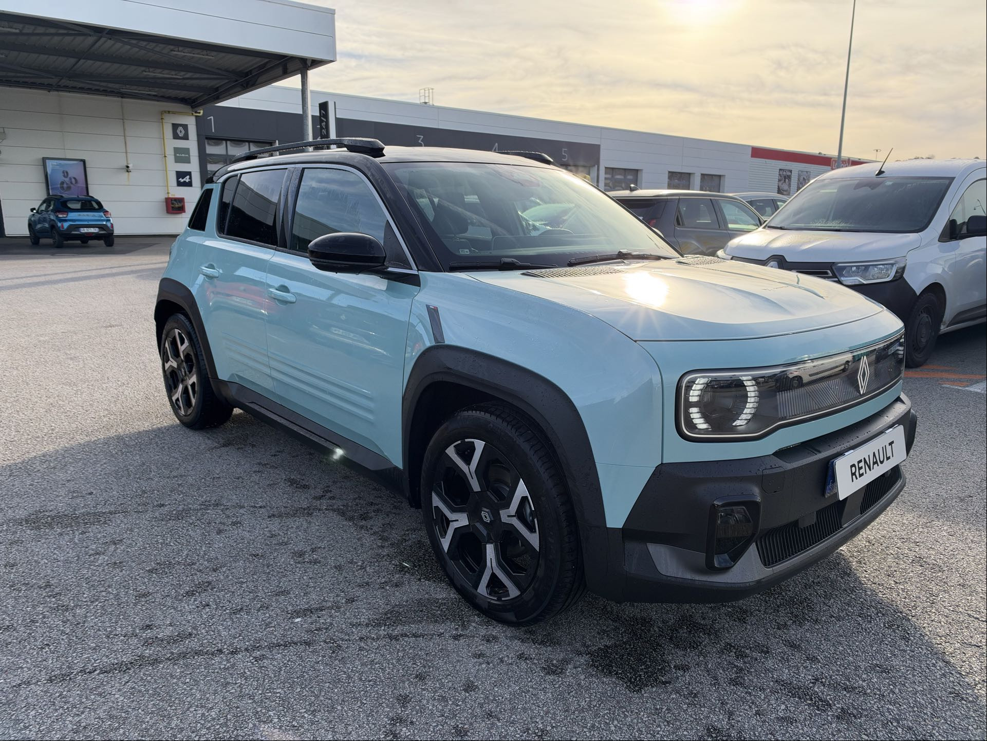 Vente en ligne Renault R4 E-Tech  150 ch autonomie confort au prix de 34 490 €