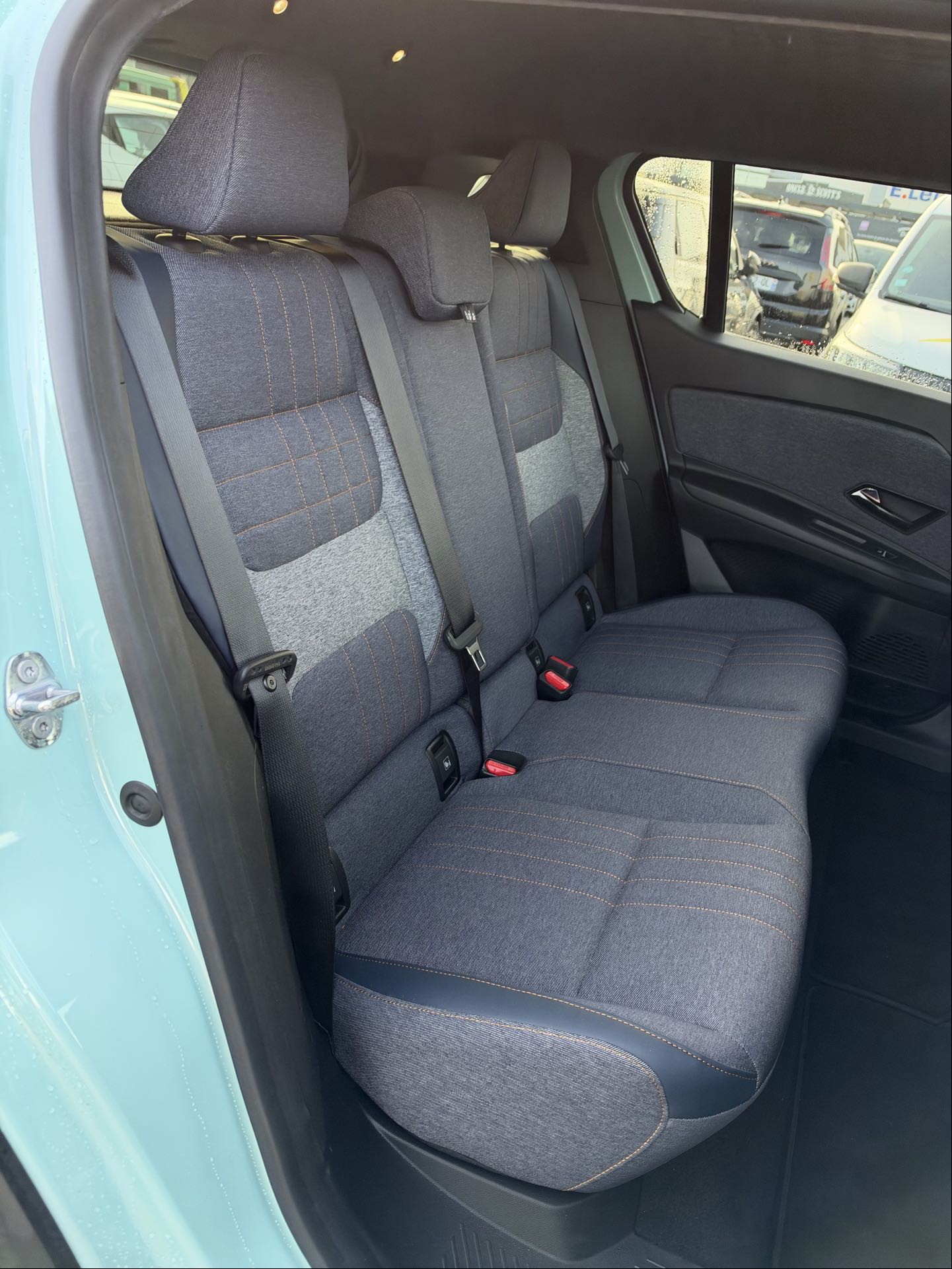 Vente en ligne Renault R4 E-Tech  150 ch autonomie confort au prix de 34 490 €