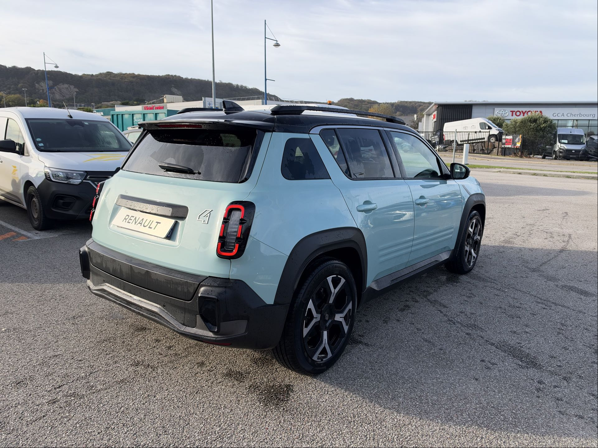 Vente en ligne Renault R4 E-Tech  150 ch autonomie confort au prix de 34 490 €