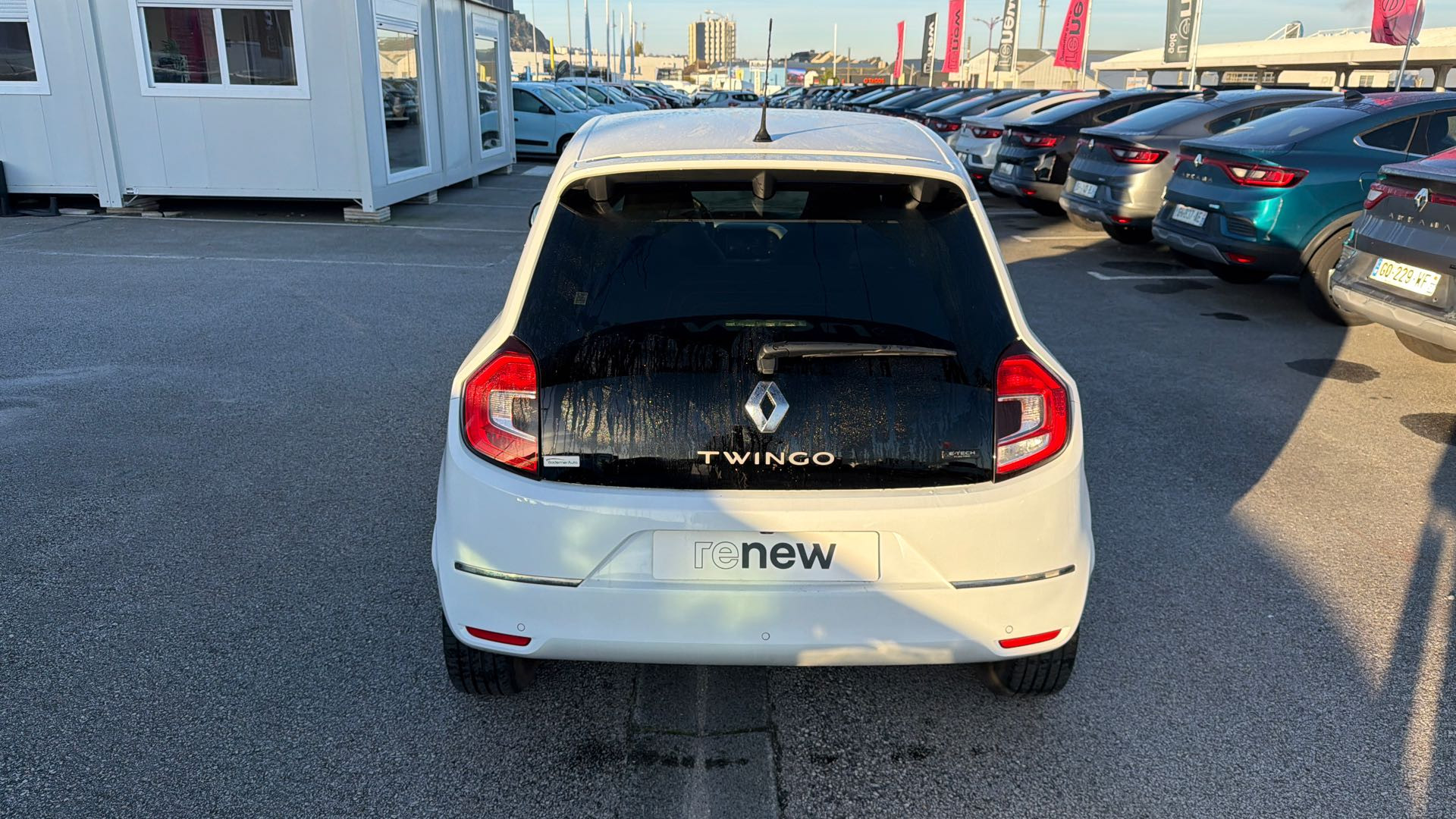 Vente en ligne Renault Twingo Electrique Twingo III E-Tech au prix de 13 990 €