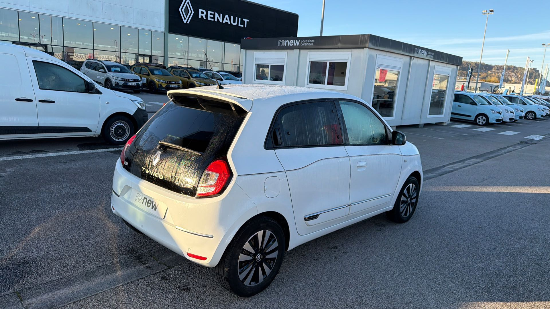 Vente en ligne Renault Twingo Electrique Twingo III E-Tech au prix de 13 990 €