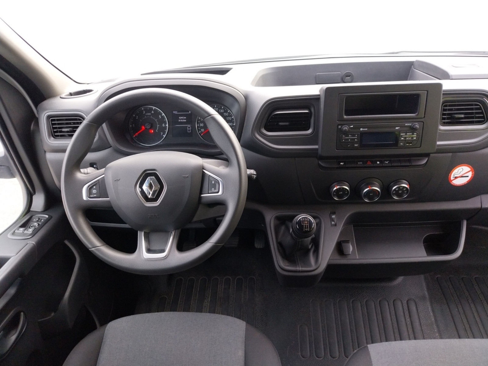 Vente en ligne Renault Master Fourgon MASTER FGN TRAC F3500 L2H2 BLUE DCI 135 au prix de 20 990 €
