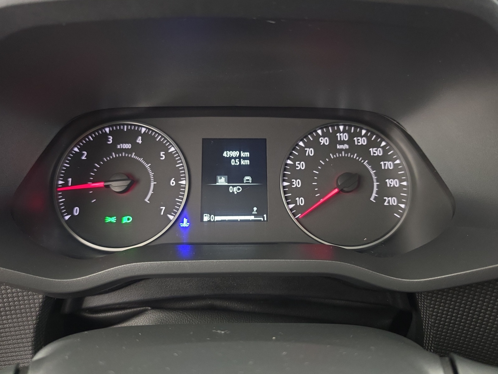 Vente en ligne Renault Trafic 3 Fourgon TRAFIC FGN L1H1 3000 KG BLUE DCI 130 au prix de 21 990 €