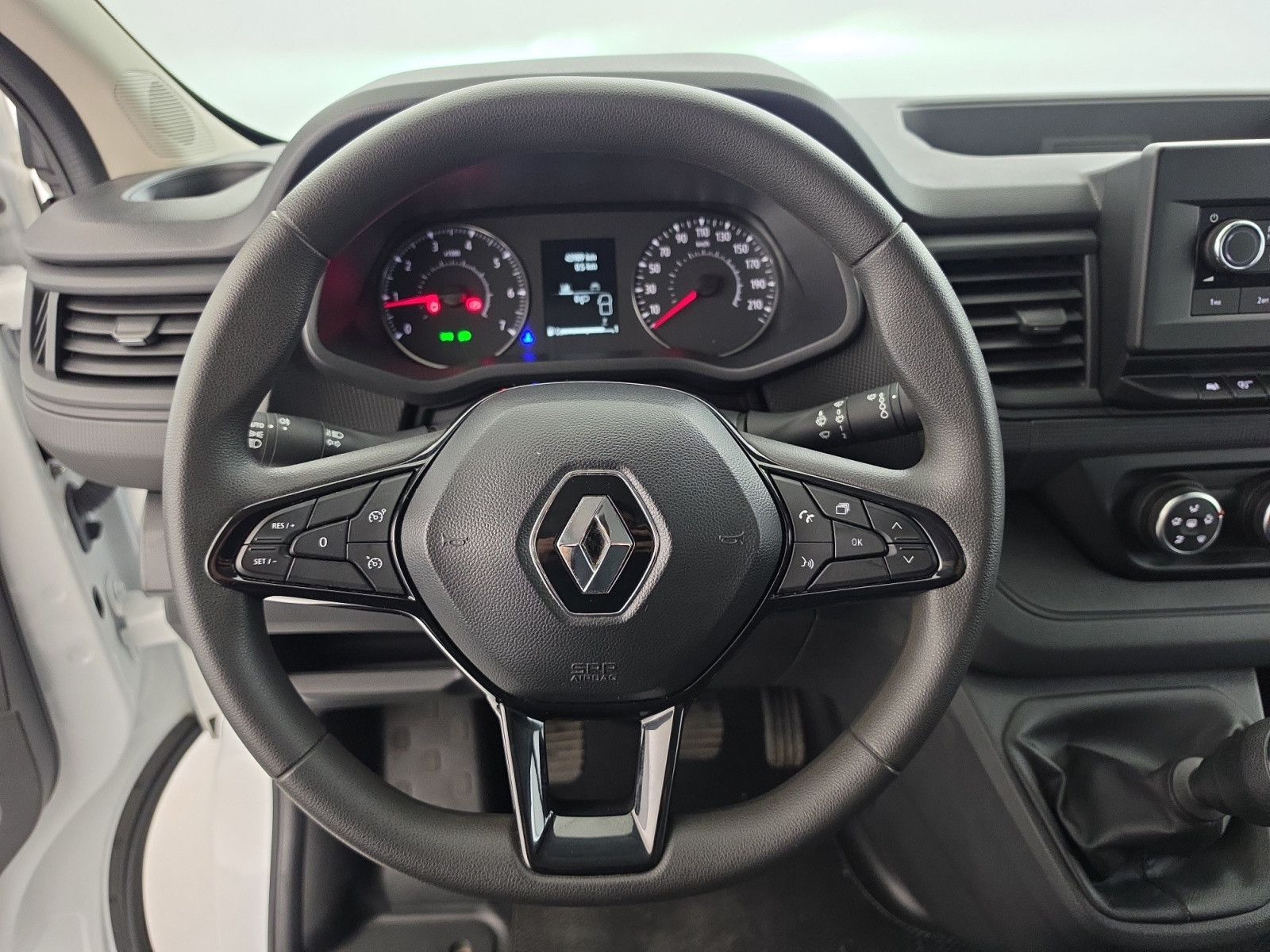 Vente en ligne Renault Trafic 3 Fourgon TRAFIC FGN L1H1 3000 KG BLUE DCI 130 au prix de 21 990 €