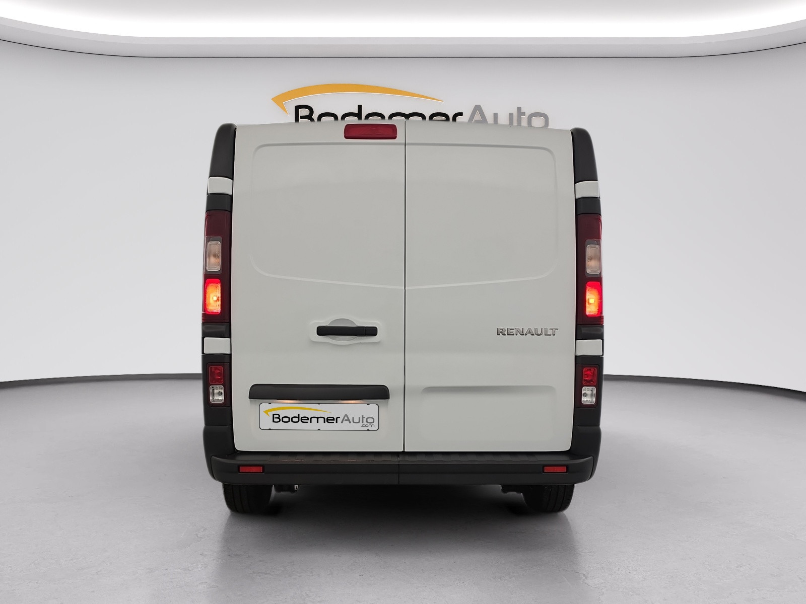 Vente en ligne Renault Trafic 3 Fourgon TRAFIC FGN L1H1 3000 KG BLUE DCI 130 au prix de 21 990 €