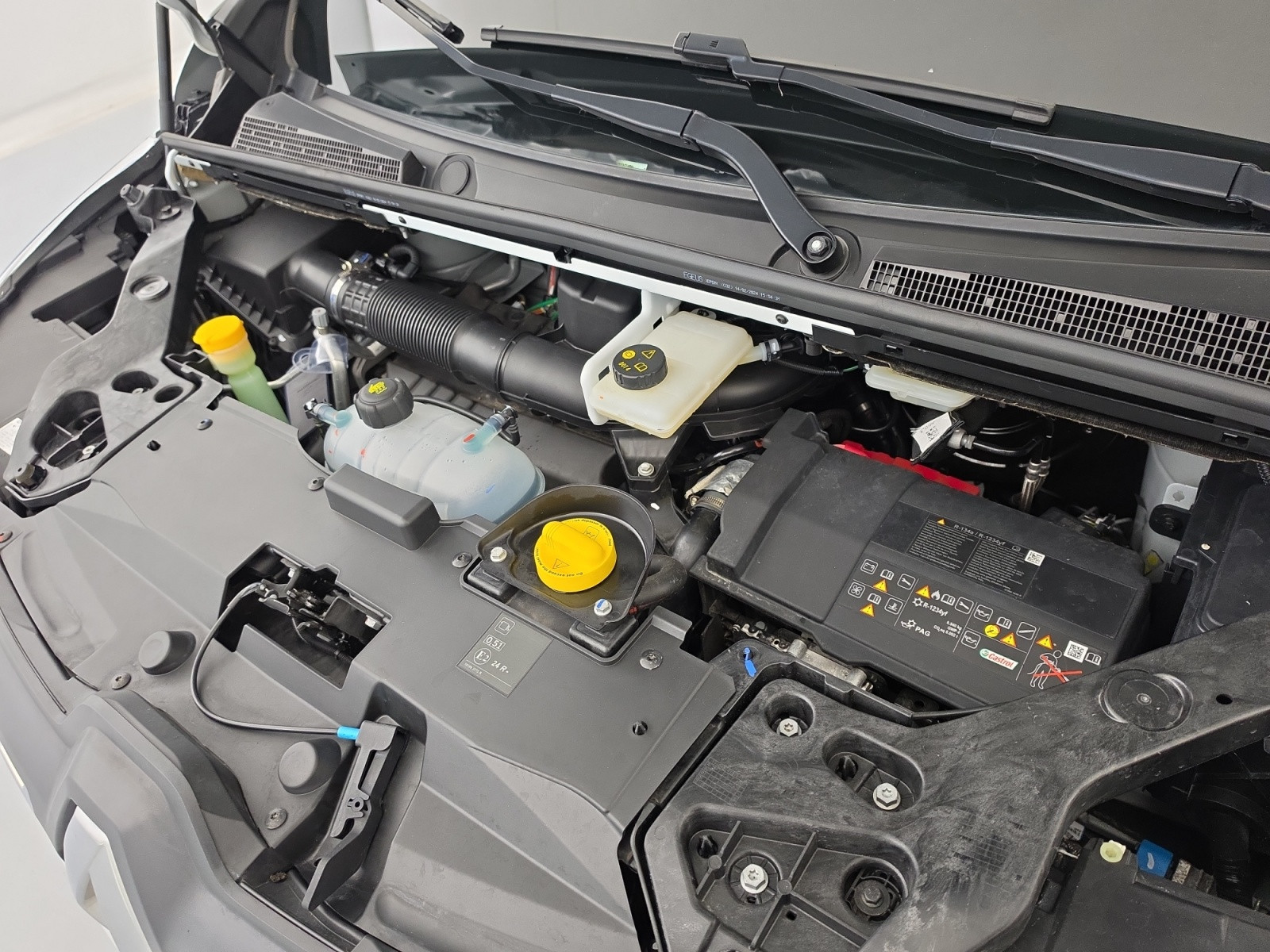 Vente en ligne Renault Trafic 3 Fourgon TRAFIC FGN L1H1 3000 KG BLUE DCI 130 au prix de 21 990 €