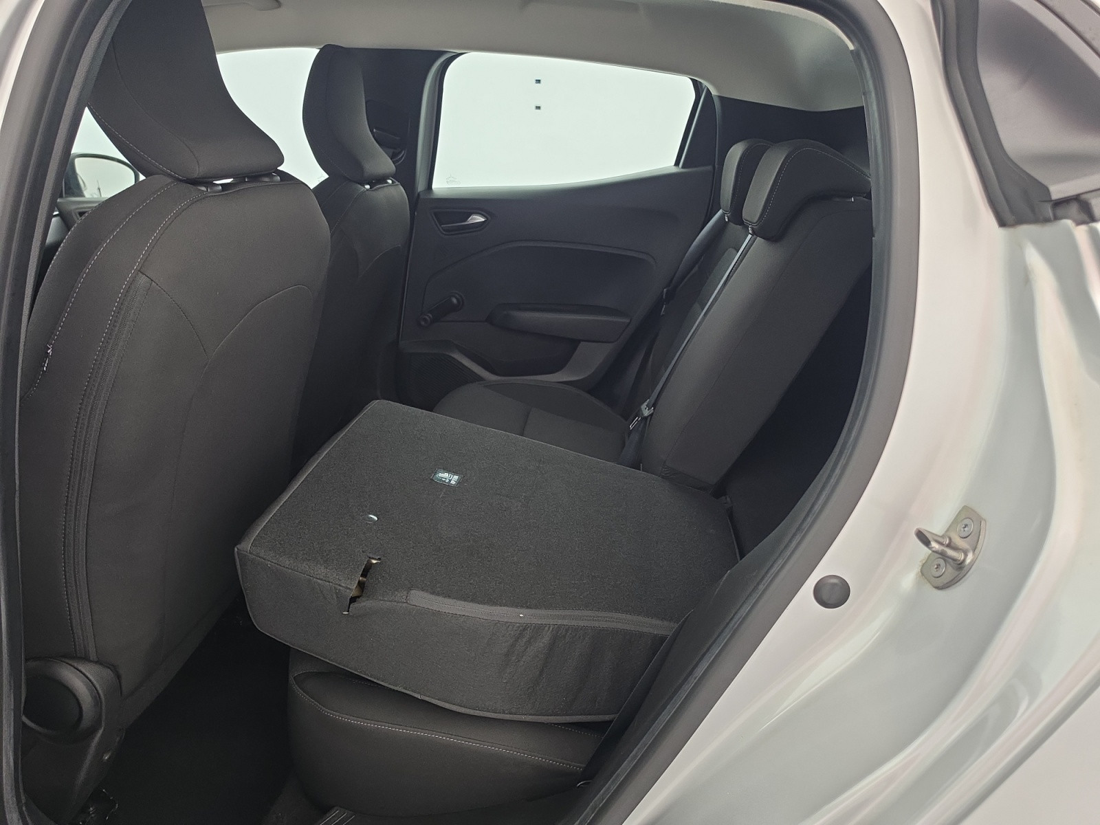 Vente en ligne Renault Clio 5 Clio TCe 90 au prix de 13 490 €