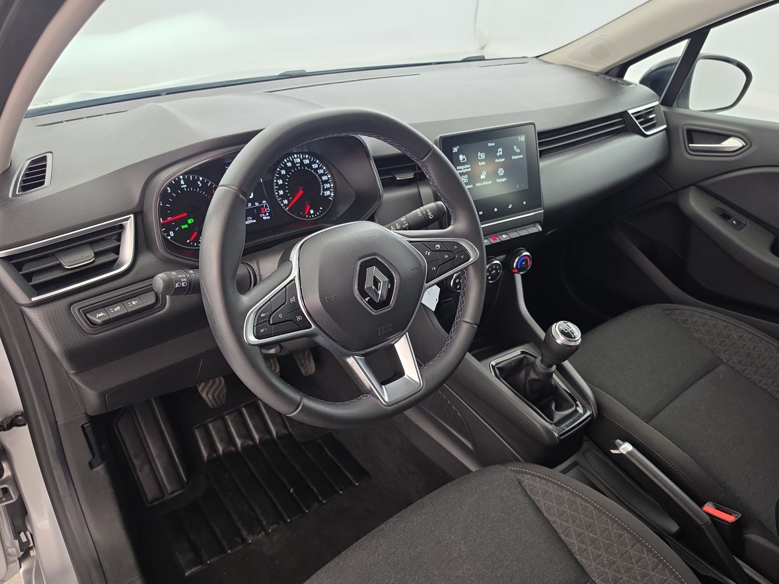 Vente en ligne Renault Clio 5 Clio TCe 90 au prix de 13 490 €