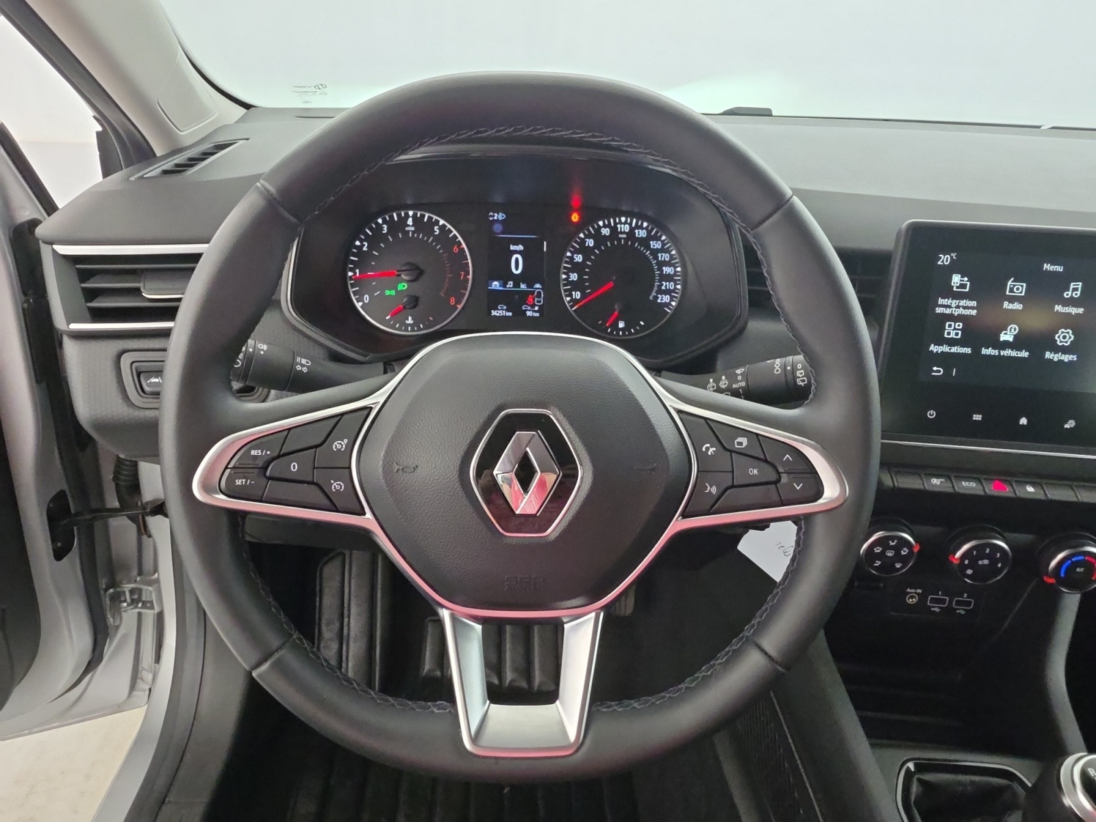 Vente en ligne Renault Clio 5 Clio TCe 90 au prix de 13 490 €