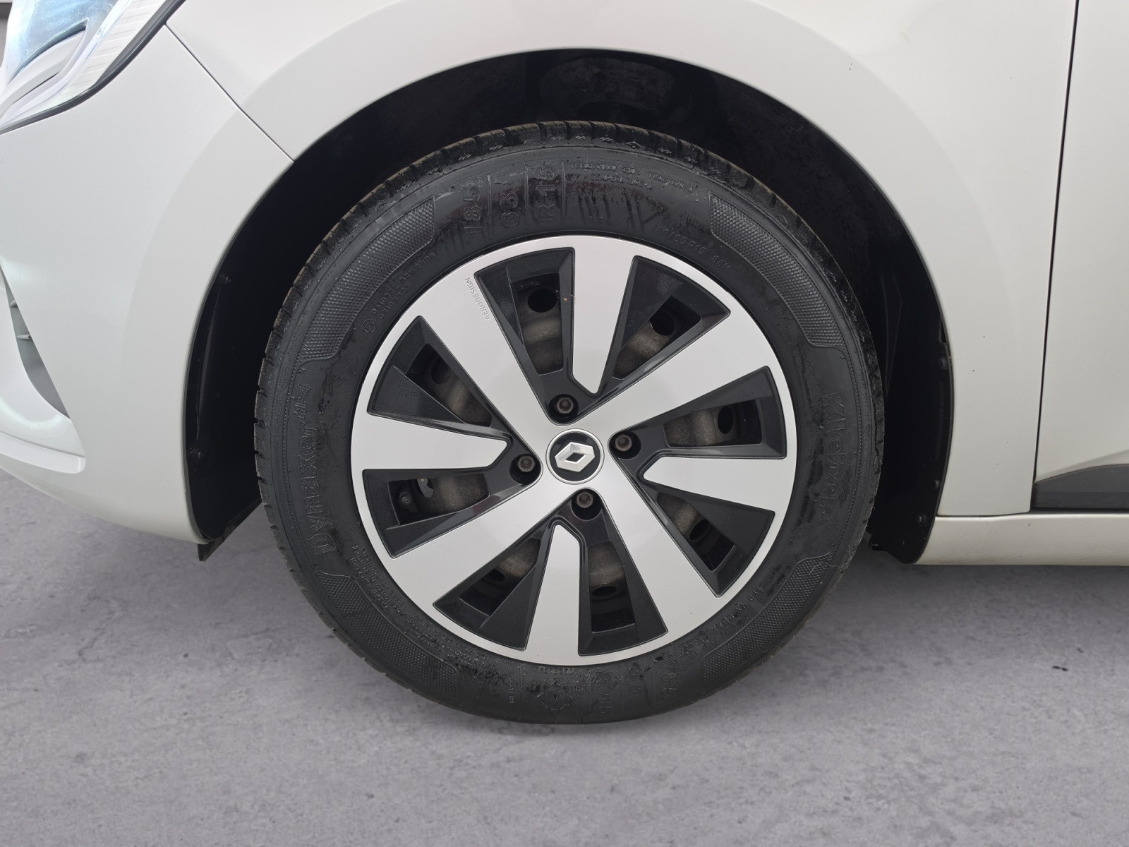 Vente en ligne Renault Clio 5 Clio TCe 90 au prix de 13 490 €