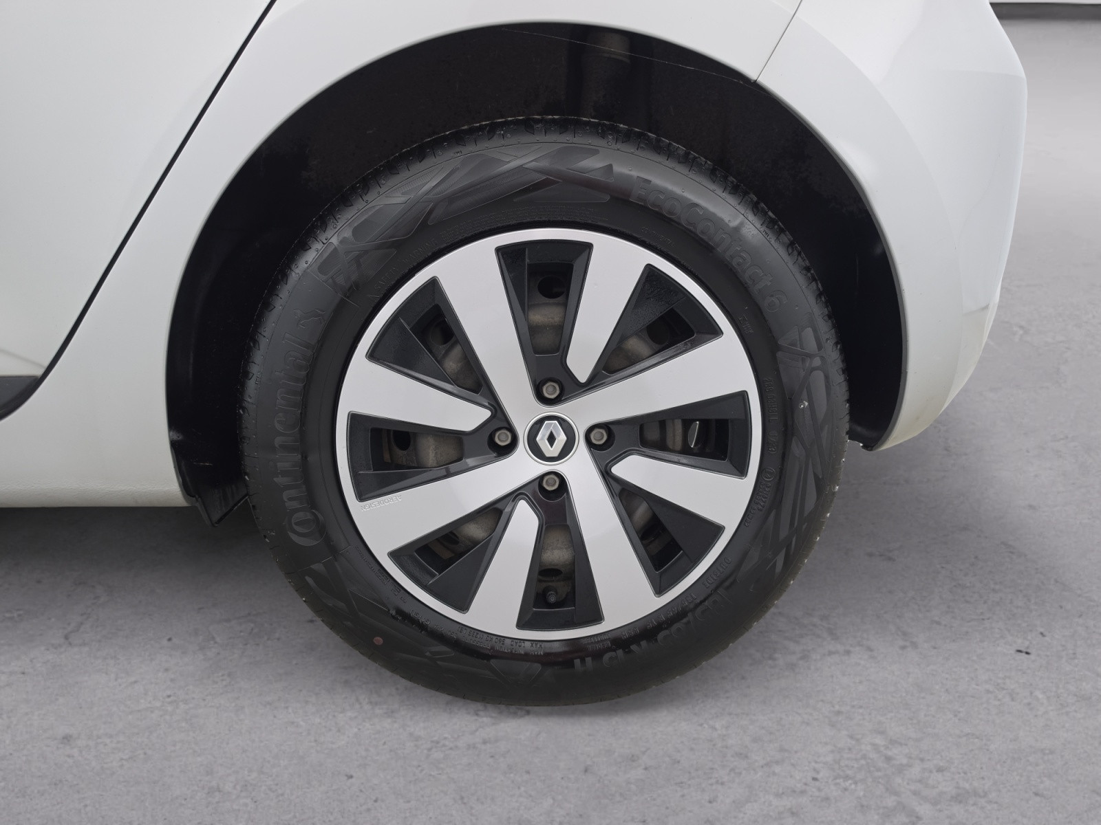 Vente en ligne Renault Clio 5 Clio TCe 90 au prix de 13 490 €