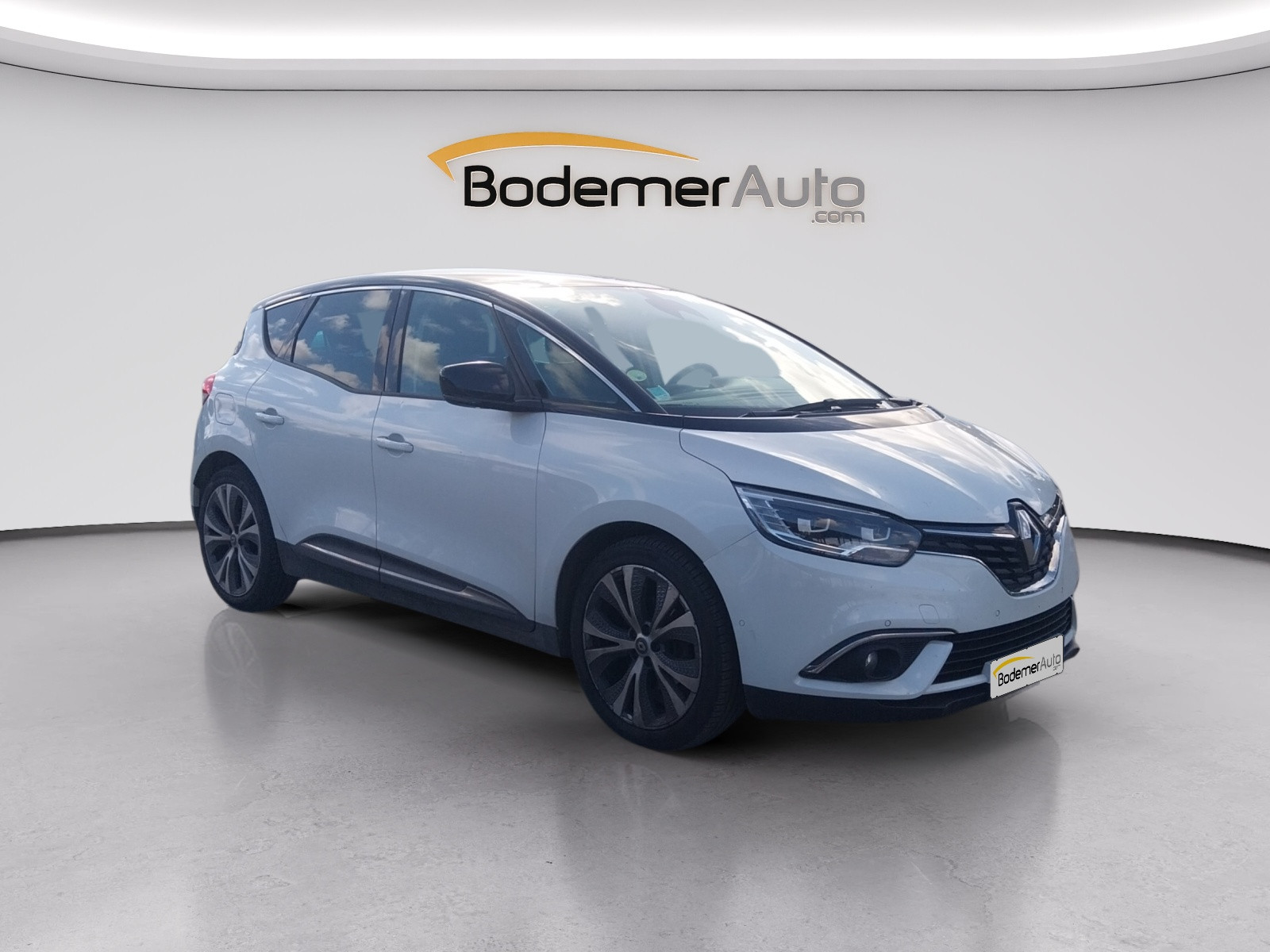 Vente en ligne Renault Scenic 4 Scenic dCi 160 Energy EDC au prix de 15 490 €