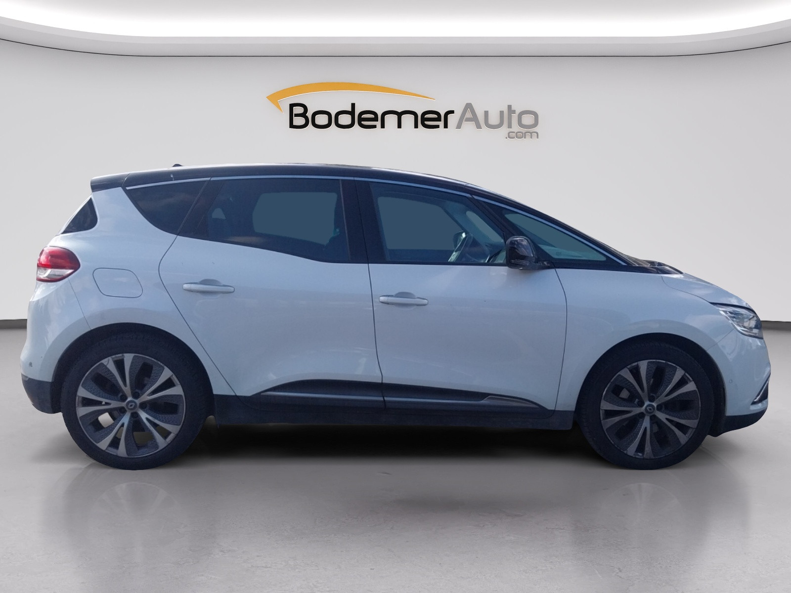 Vente en ligne Renault Scenic 4 Scenic dCi 160 Energy EDC au prix de 15 490 €