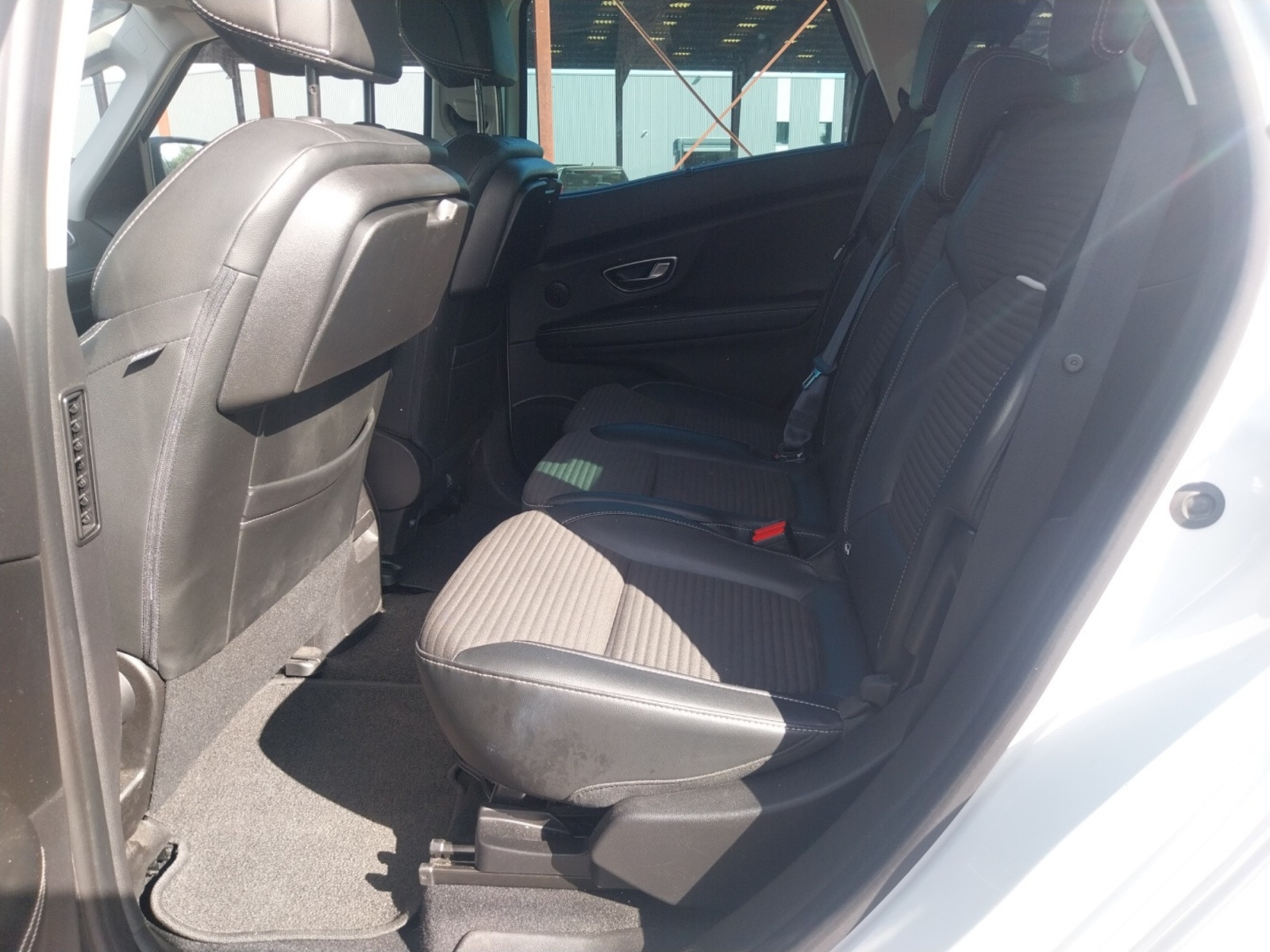 Vente en ligne Renault Scenic 4 Scenic dCi 160 Energy EDC au prix de 15 490 €