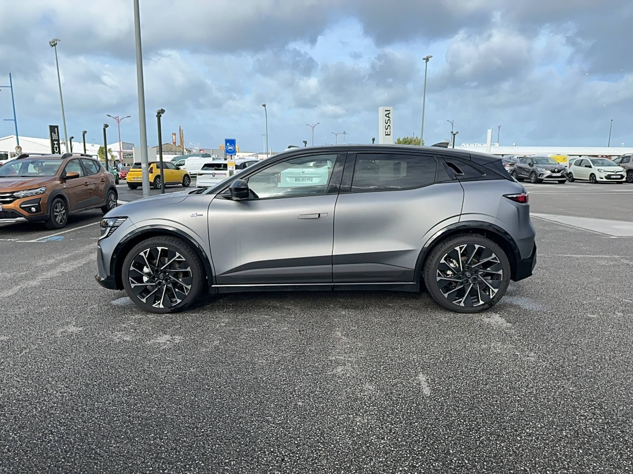 Renault Megane E-Tech  220 ch autonomie confort occasion de 2025 en vente à Cherbourg