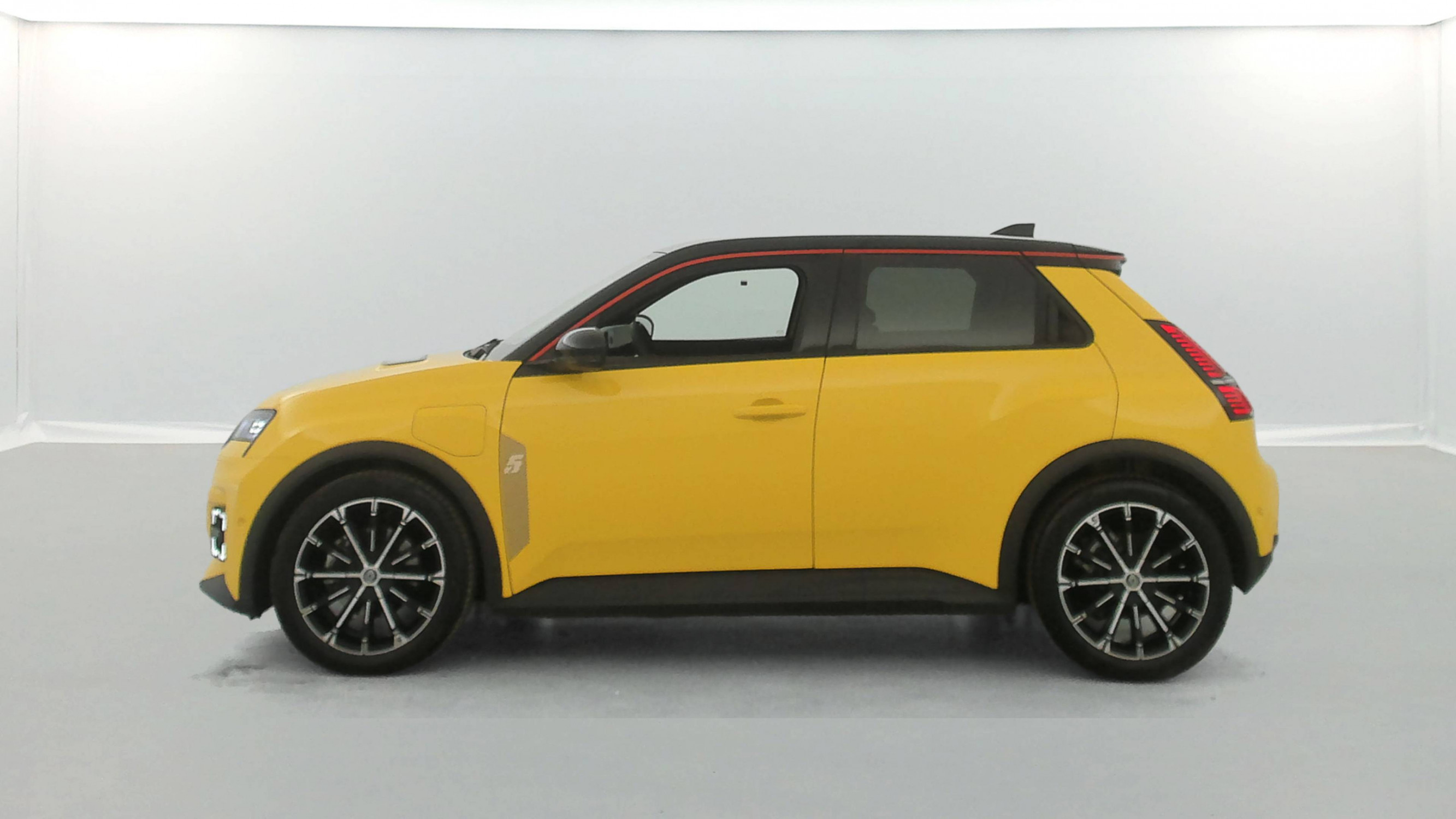 Renault R5 E-Tech  120 ch autonomie urbaine occasion de 2025 en vente à Cherbourg