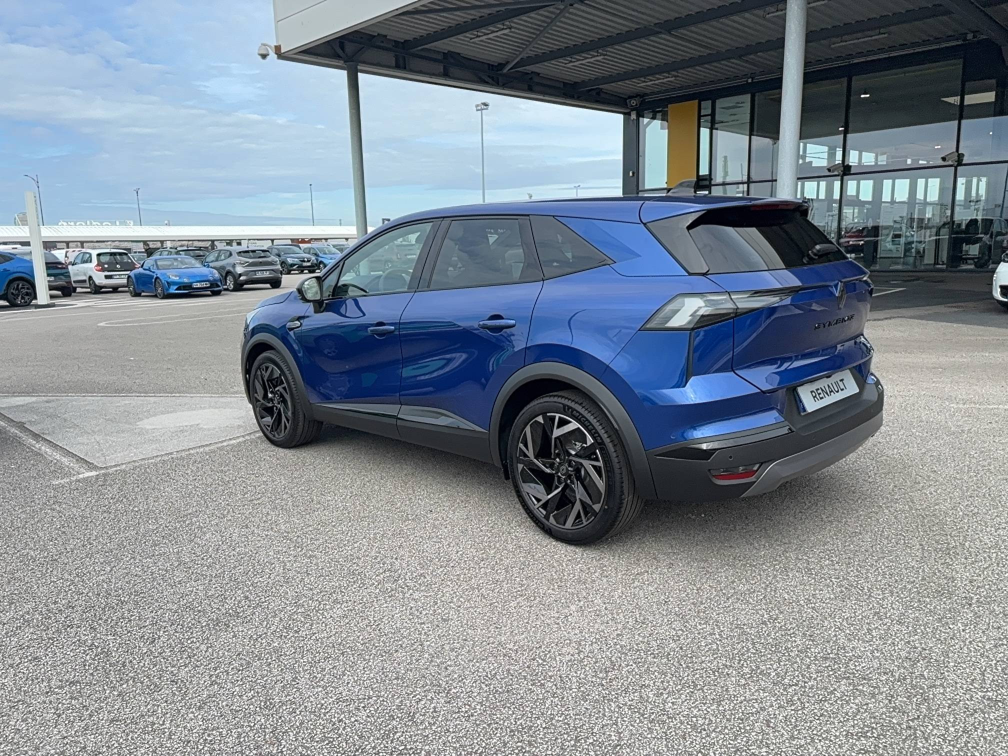 Vente en ligne Renault Symbioz  E-Tech full hybrid 160 ch au prix de 34 490 €
