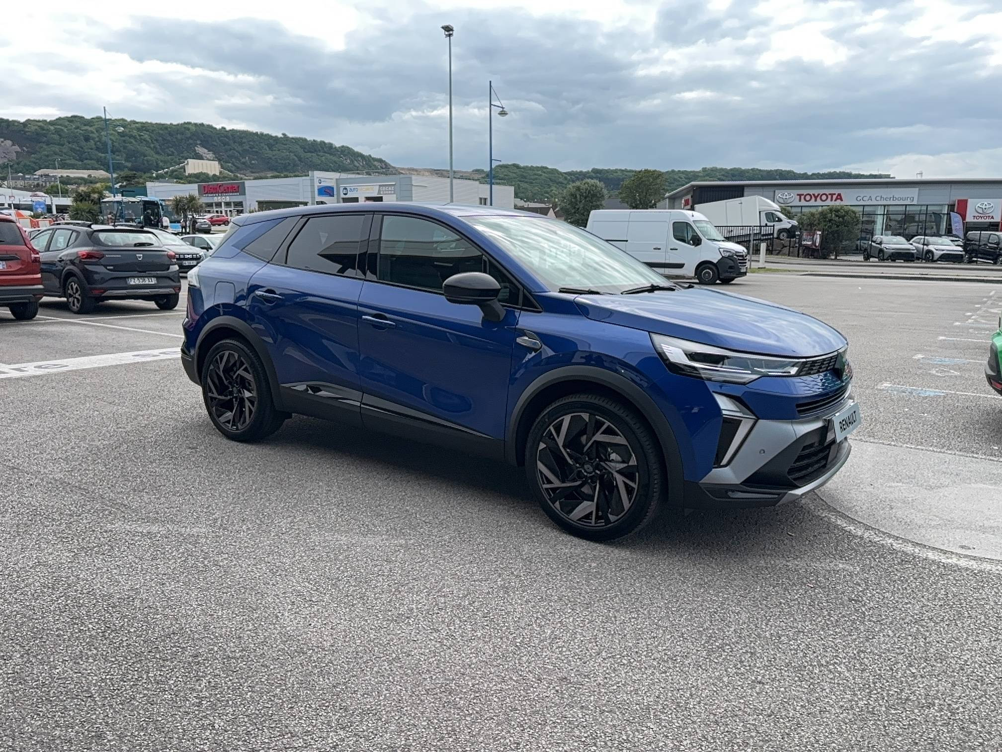 Vente en ligne Renault Symbioz  E-Tech full hybrid 160 ch au prix de 34 490 €