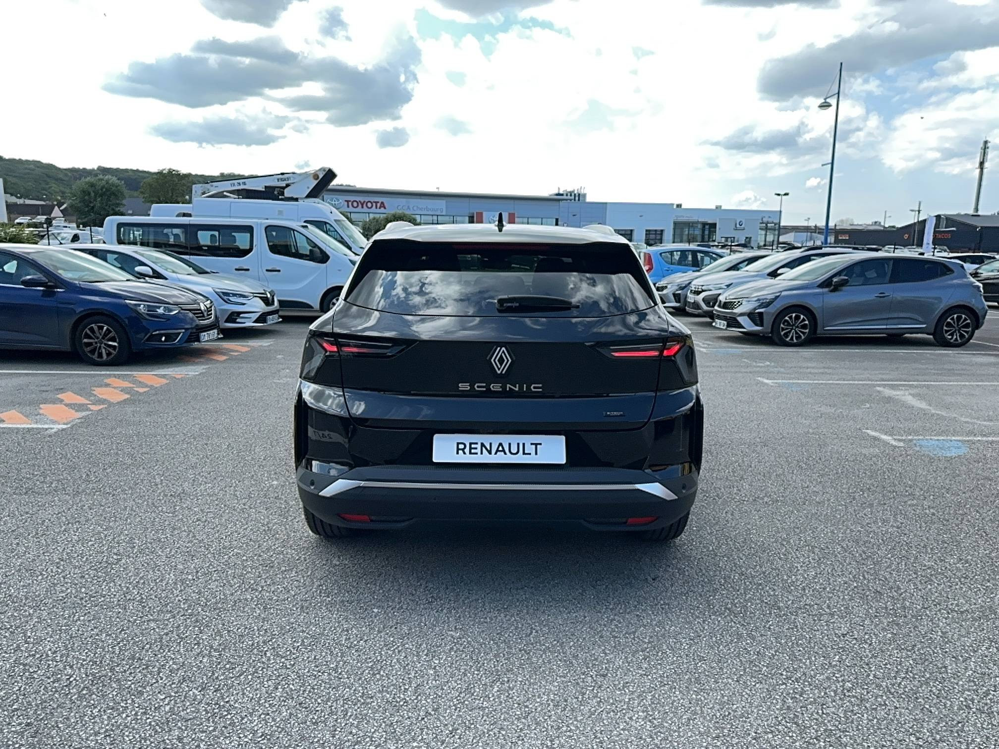 Vente en ligne Renault Scenic E-Tech Scenic E-Tech électrique 170 ch autonomie confort au prix de 39 900 €