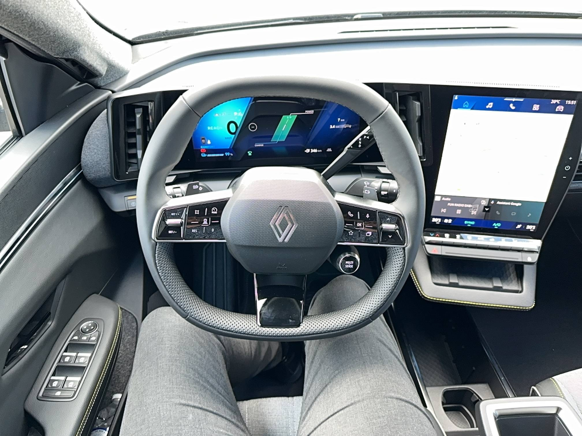 Vente en ligne Renault Scenic E-Tech Scenic E-Tech électrique 170 ch autonomie confort au prix de 39 900 €