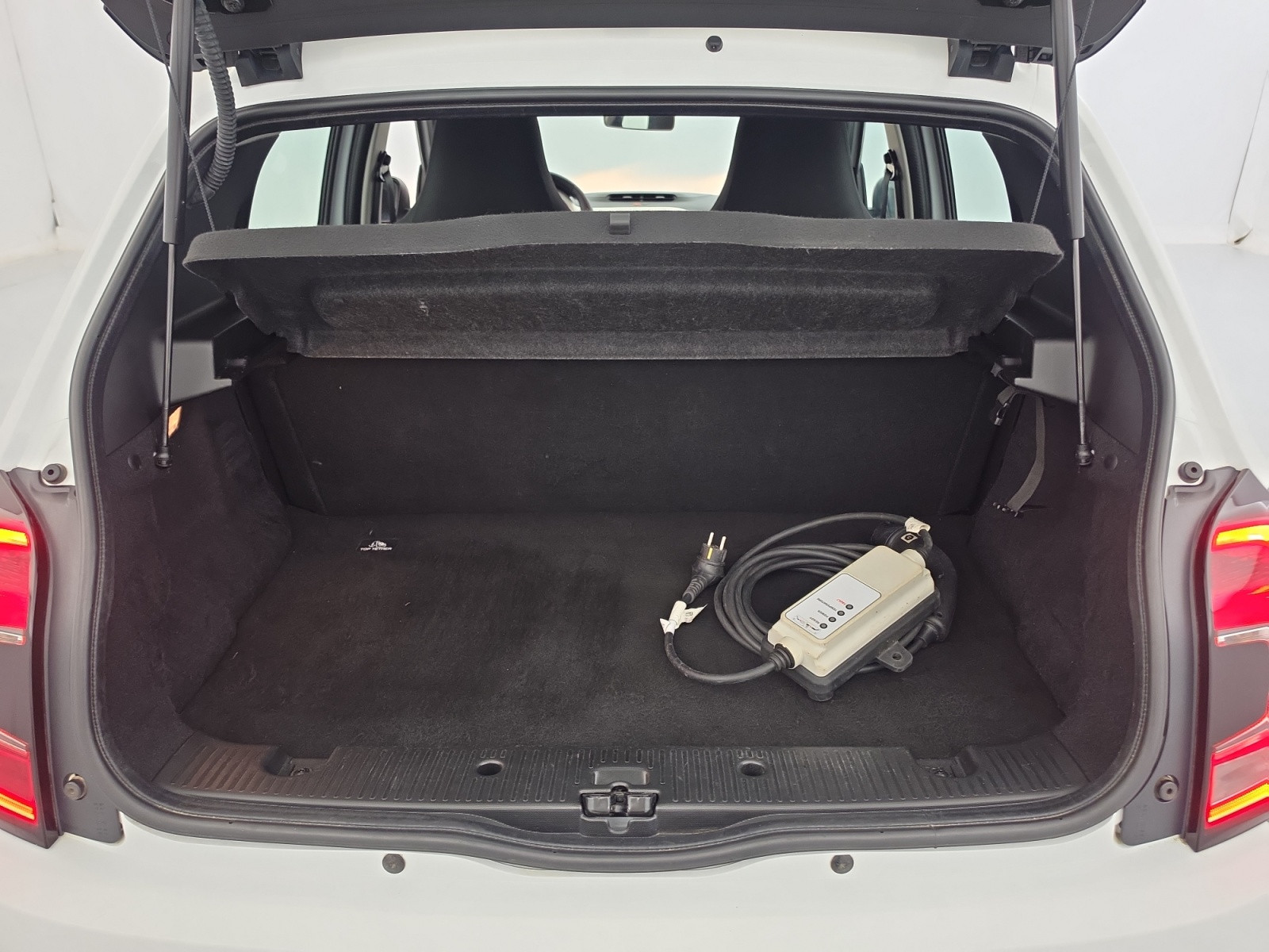 Vente en ligne Renault Twingo Electrique Twingo III E-Tech au prix de 11 490 €