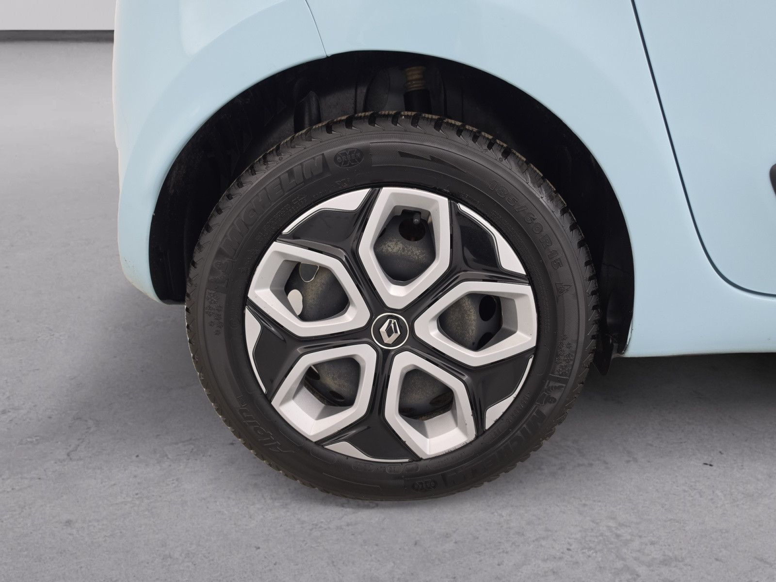 Vente en ligne Renault Twingo Electrique Twingo III E-Tech au prix de 13 490 €