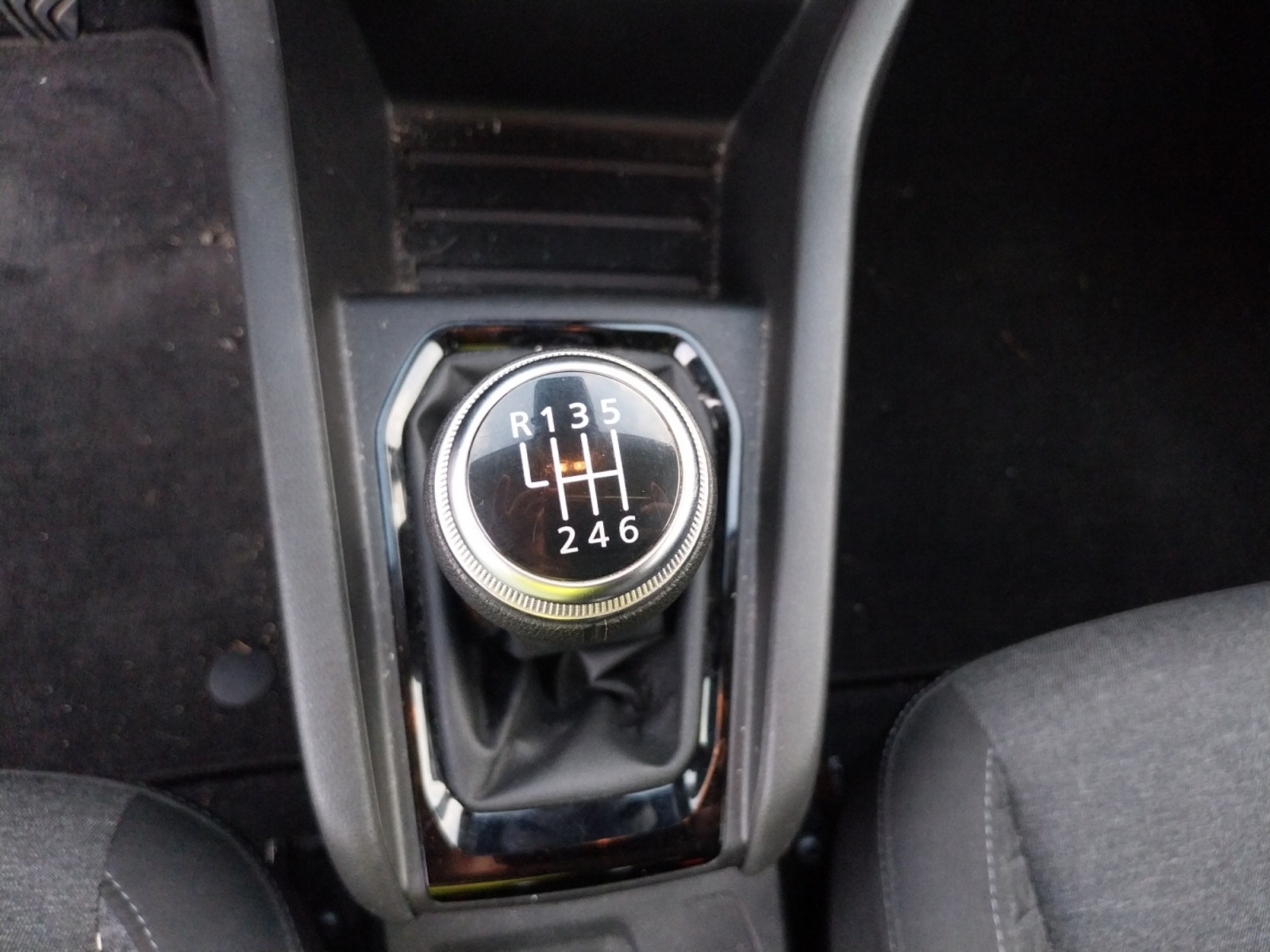 Vente en ligne Renault Clio 5 Clio TCe 100 GPL - 21N au prix de 13 490 €
