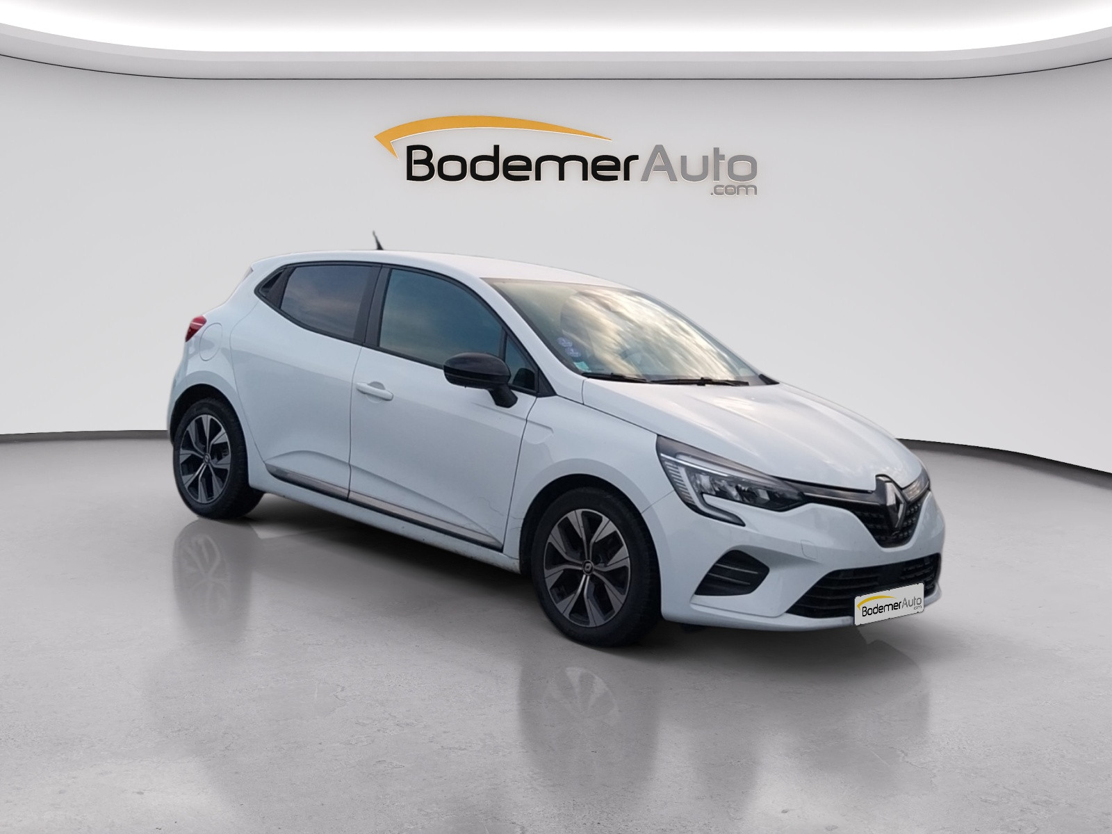 Vente en ligne Renault Clio 5 Clio TCe 100 GPL au prix de 13 990 €