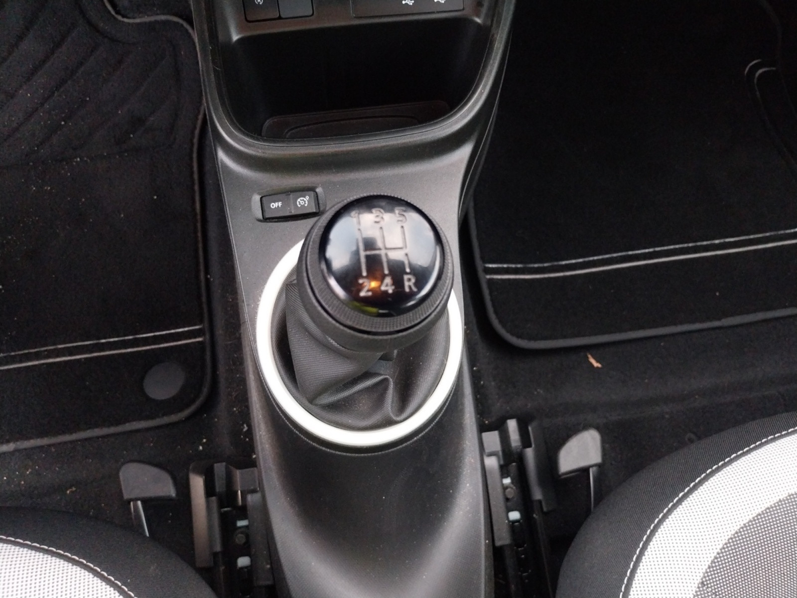 Vente en ligne Renault Twingo 3  SCe 65 au prix de 12 590 €