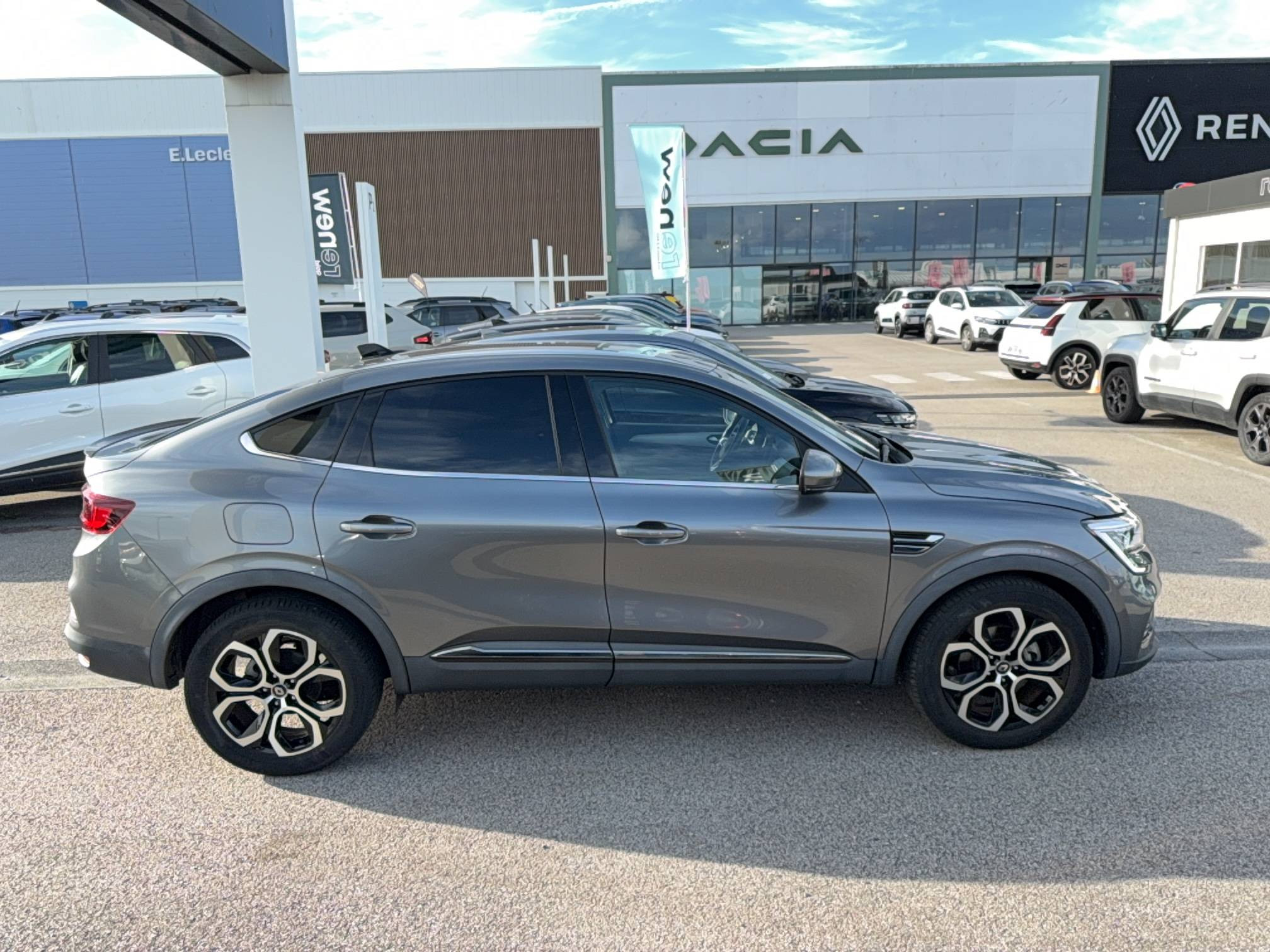 Vente en ligne Renault Arkana  E-Tech 145 - 21B au prix de 21 690 €
