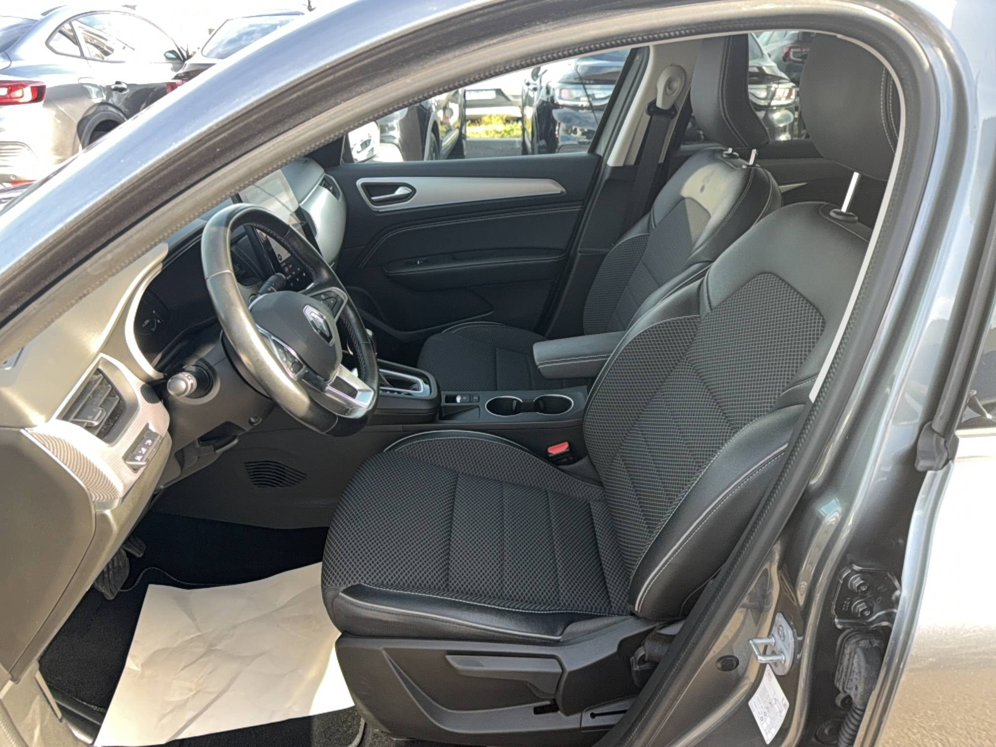 Vente en ligne Renault Arkana  E-Tech 145 - 21B au prix de 21 690 €