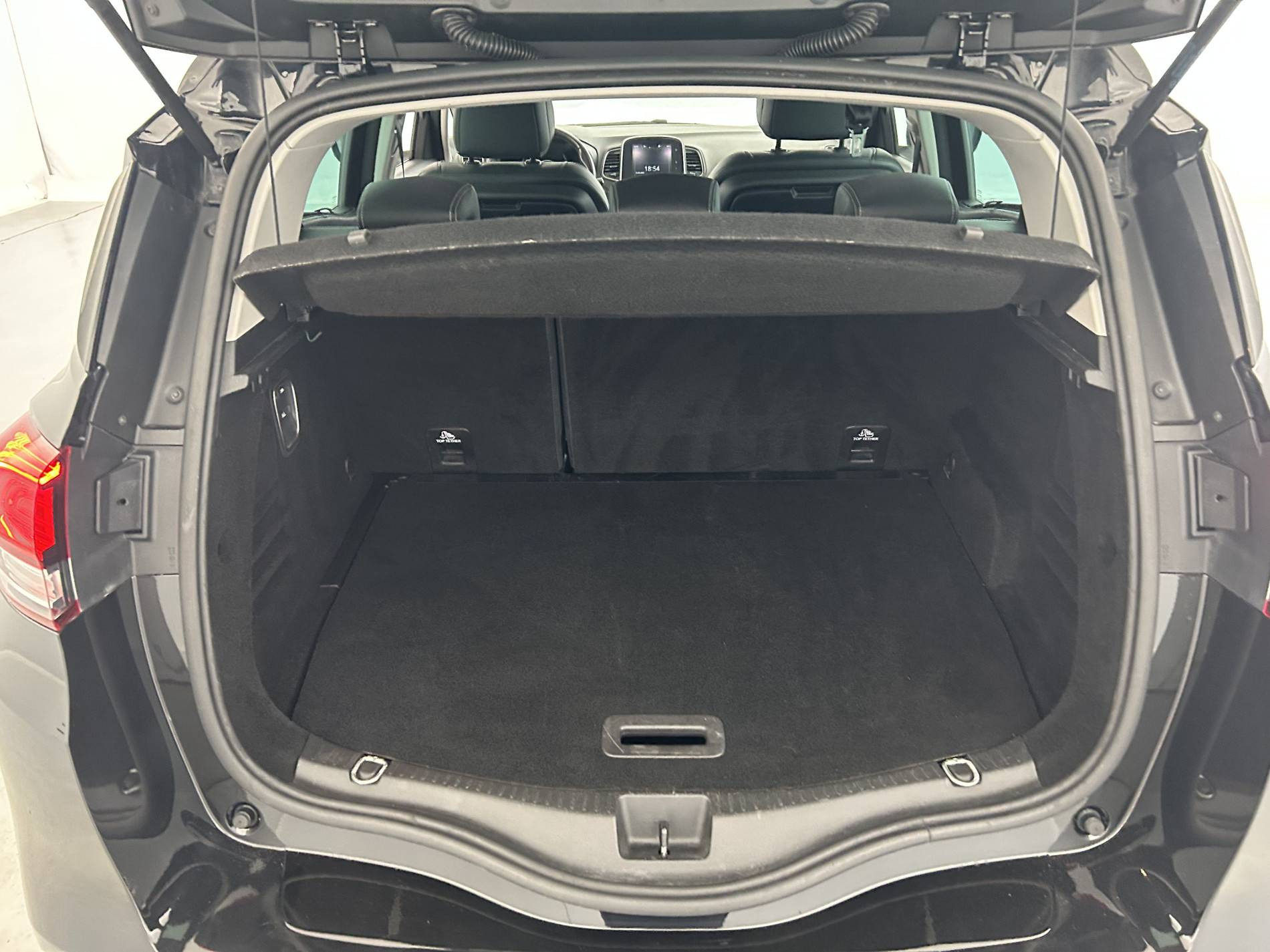 Vente en ligne Renault Scenic 4 Scenic dCi 130 Energy au prix de 14 990 €