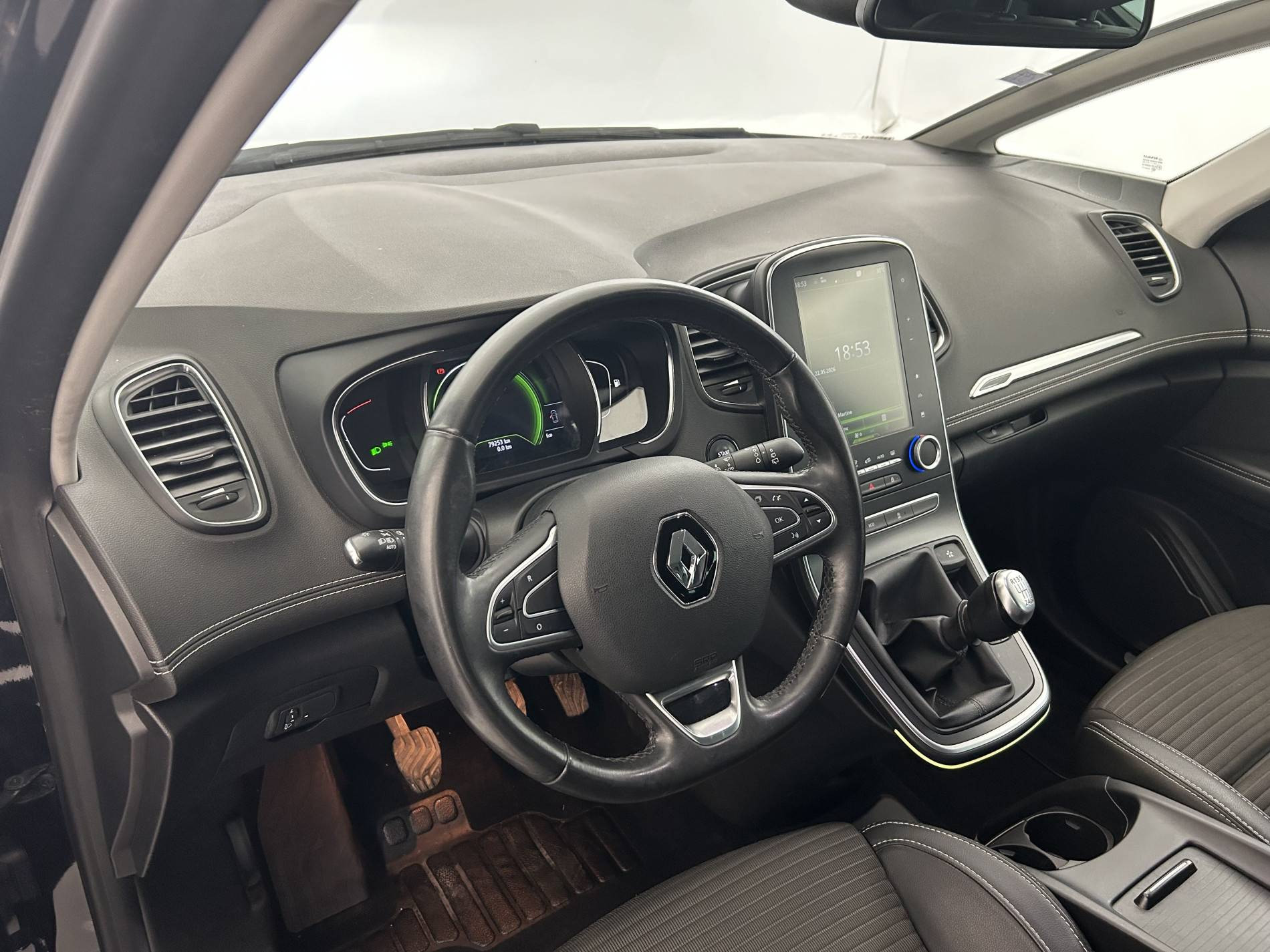 Vente en ligne Renault Scenic 4 Scenic dCi 130 Energy au prix de 14 990 €