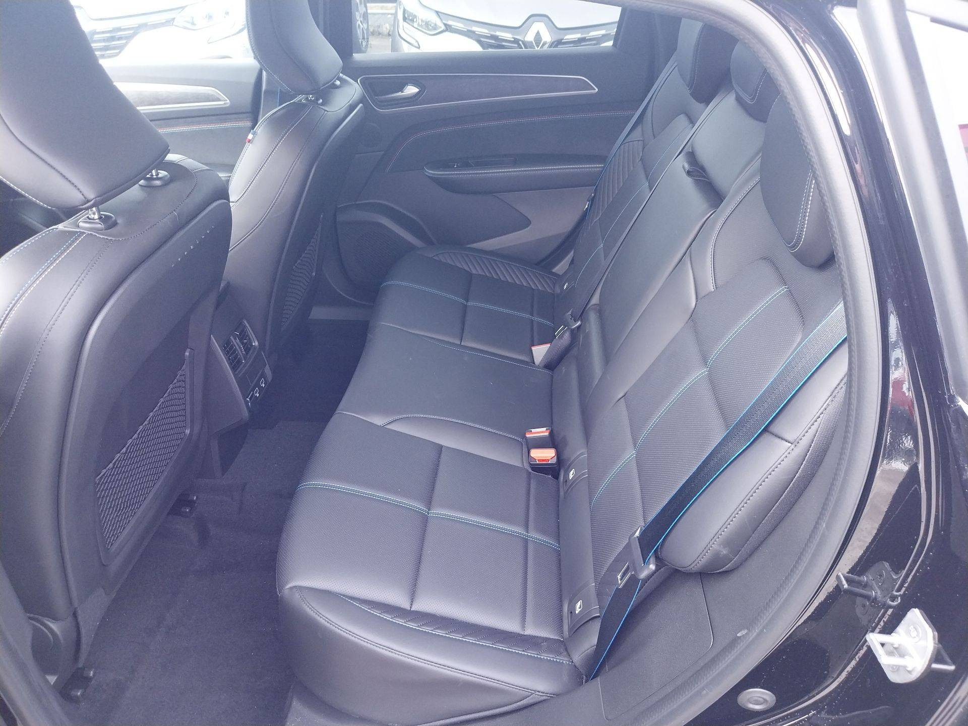 Vente en ligne Renault Arkana  E-Tech full hybrid 145 GSR2 au prix de 27 490 €