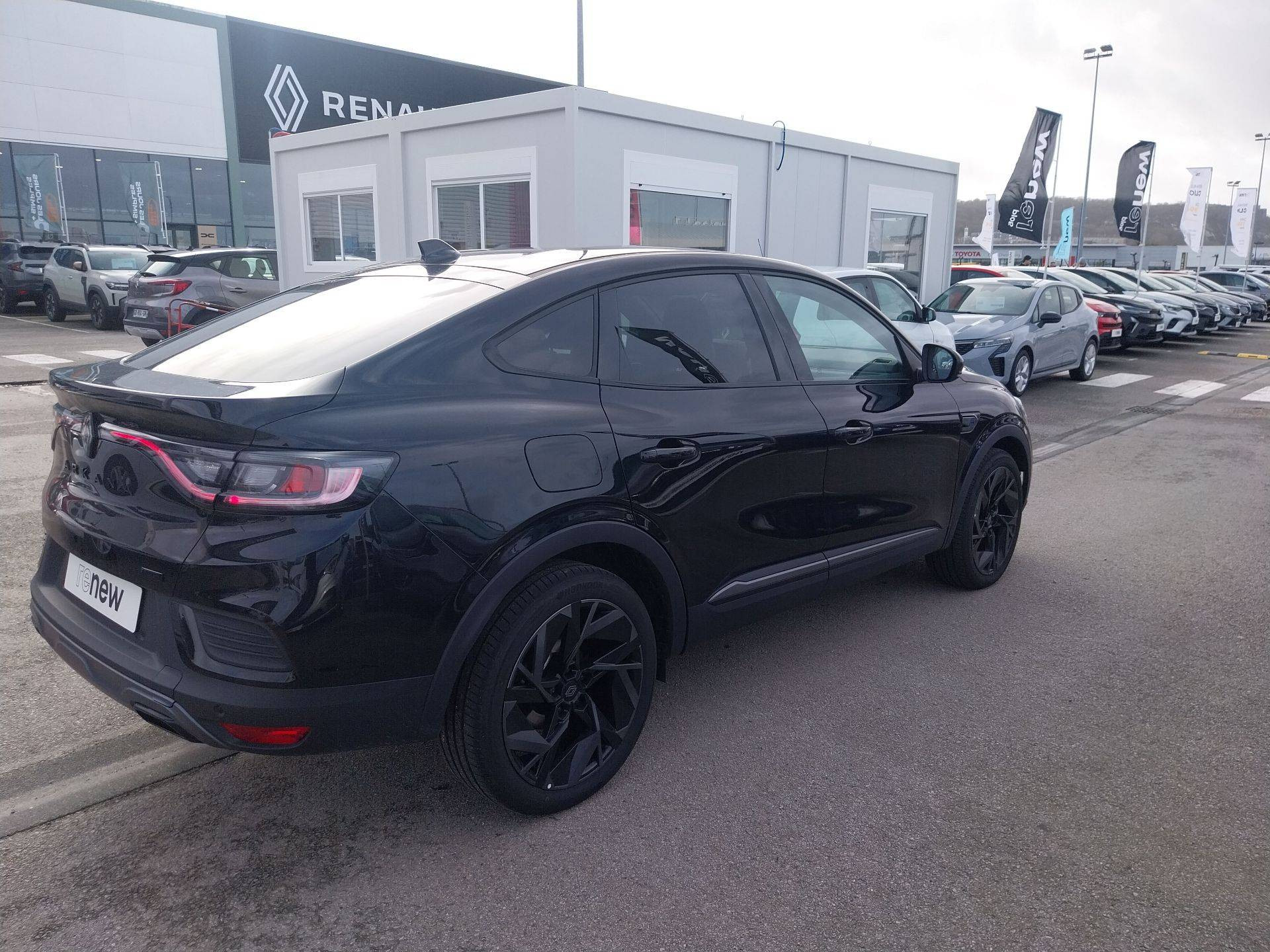 Vente en ligne Renault Arkana  E-Tech full hybrid 145 GSR2 au prix de 27 490 €