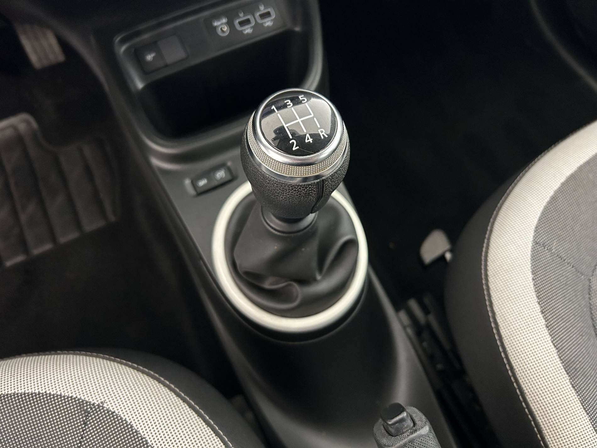 Vente en ligne Renault Twingo 3  SCe 65 - 21 au prix de 10 190 €