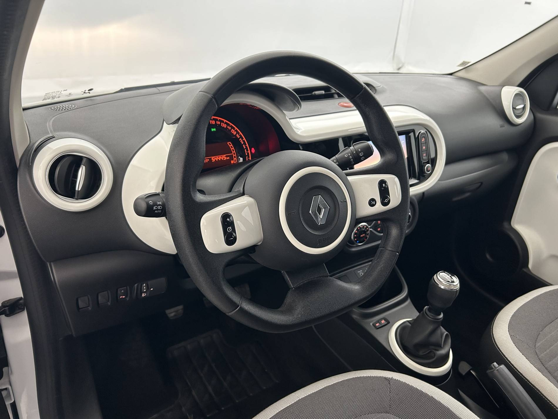 Vente en ligne Renault Twingo 3  SCe 65 - 21 au prix de 10 190 €