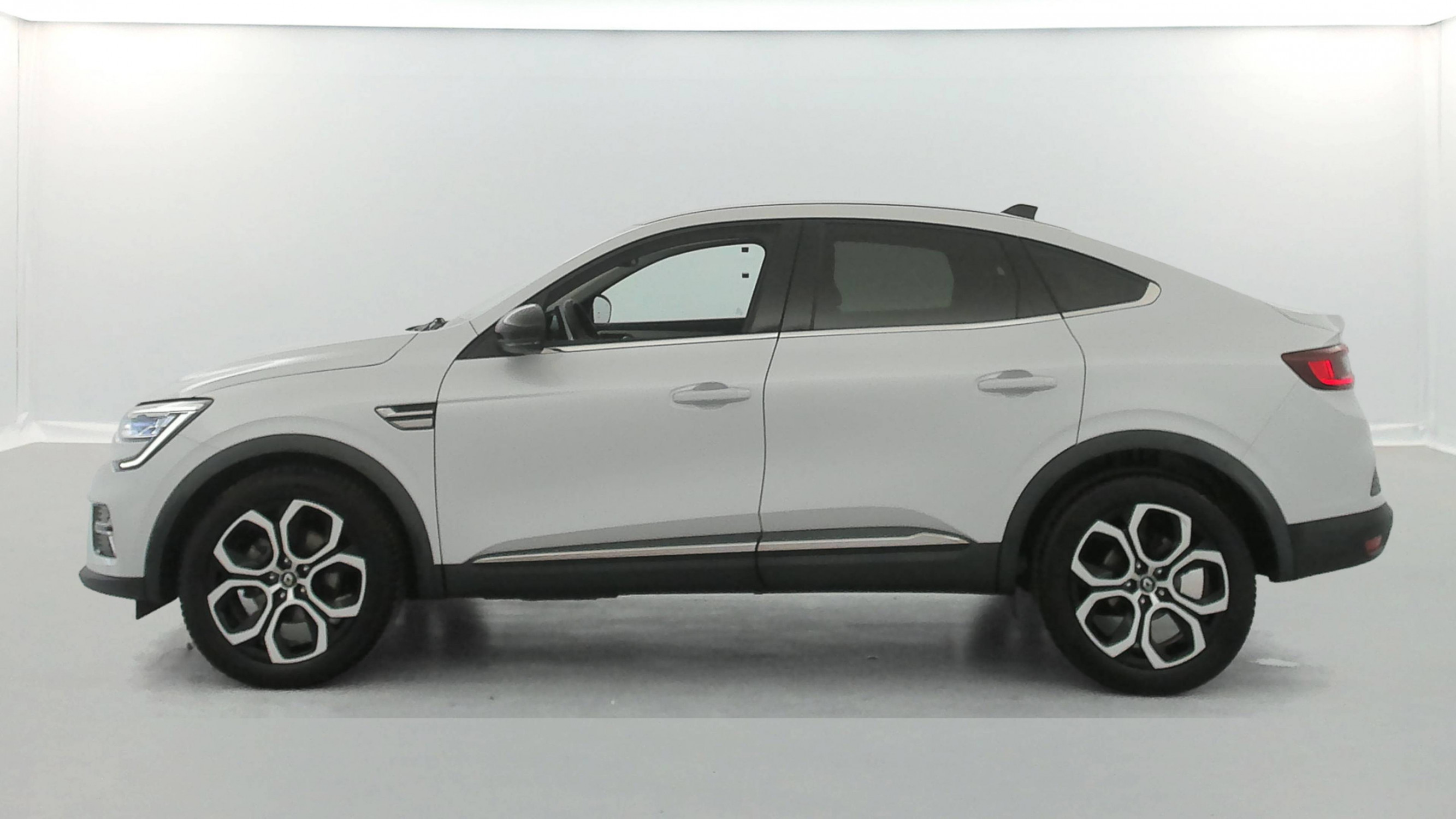 Renault Arkana  E-Tech hybride 145 - 22 occasion de 2023 en vente à Cherbourg