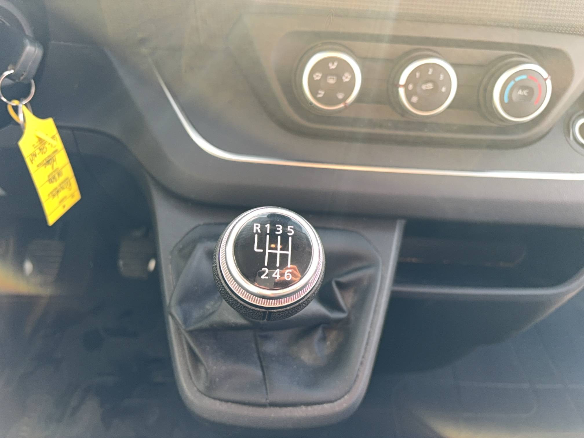 Vente en ligne Nissan Primastar Fourgon  L1H1 2T8 2.0 DCI 130 S/S BVM au prix de 17 490 €