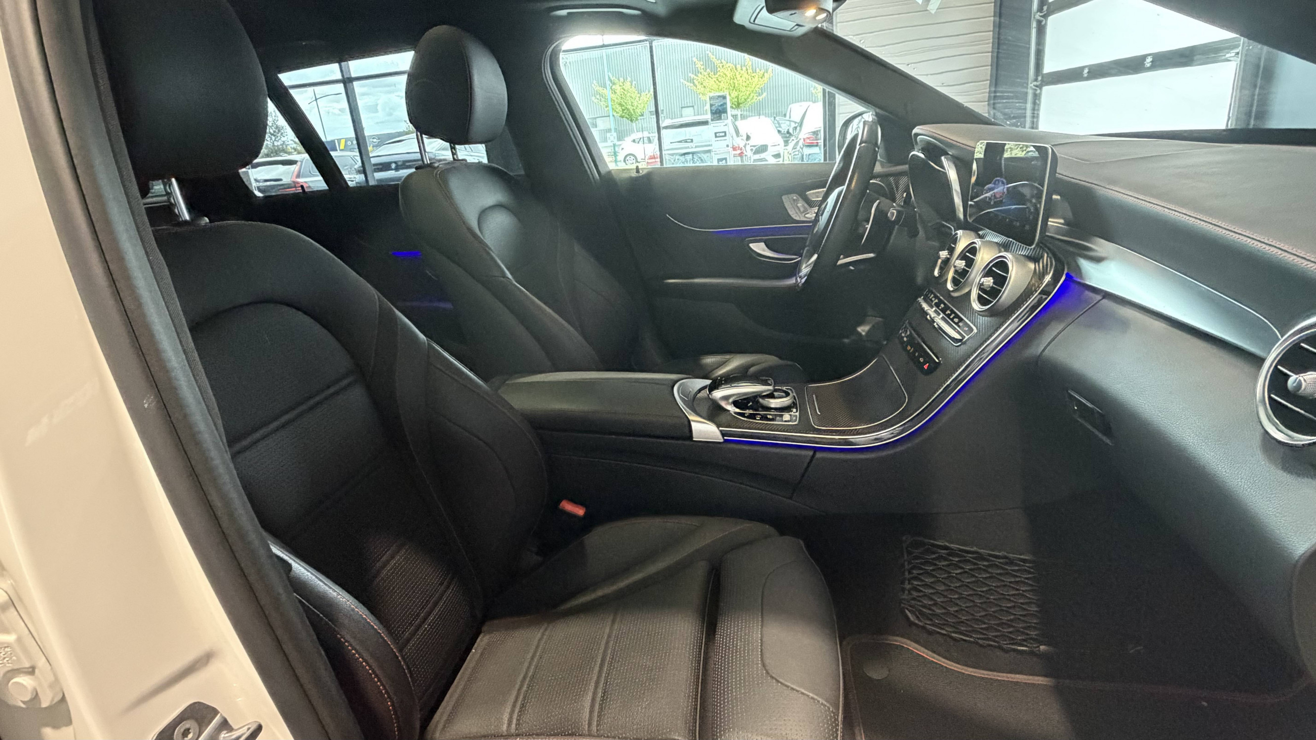 Vente en ligne Mercedes Classe C Break  43 Mercedes-AMG Speedshift TCT AMG 4Matic au prix de 43 068 €