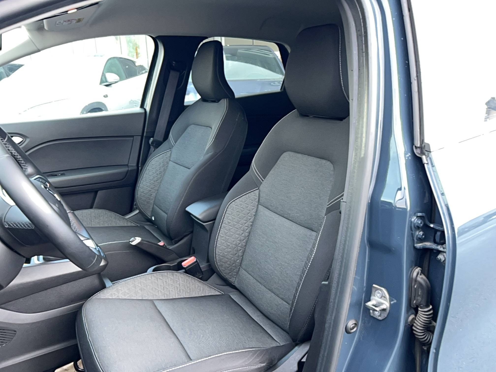 Vente en ligne Renault Captur  E-Tech full hybrid 145 au prix de 18 290 €
