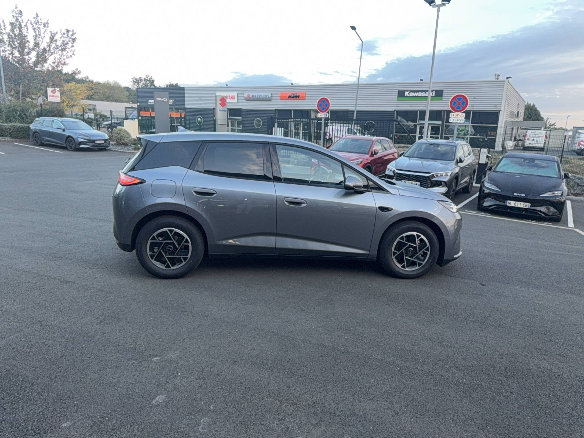 Vente en ligne Byd Dolphin G  1.5 DM-i PHEV 212 ch au prix de 24 390 €