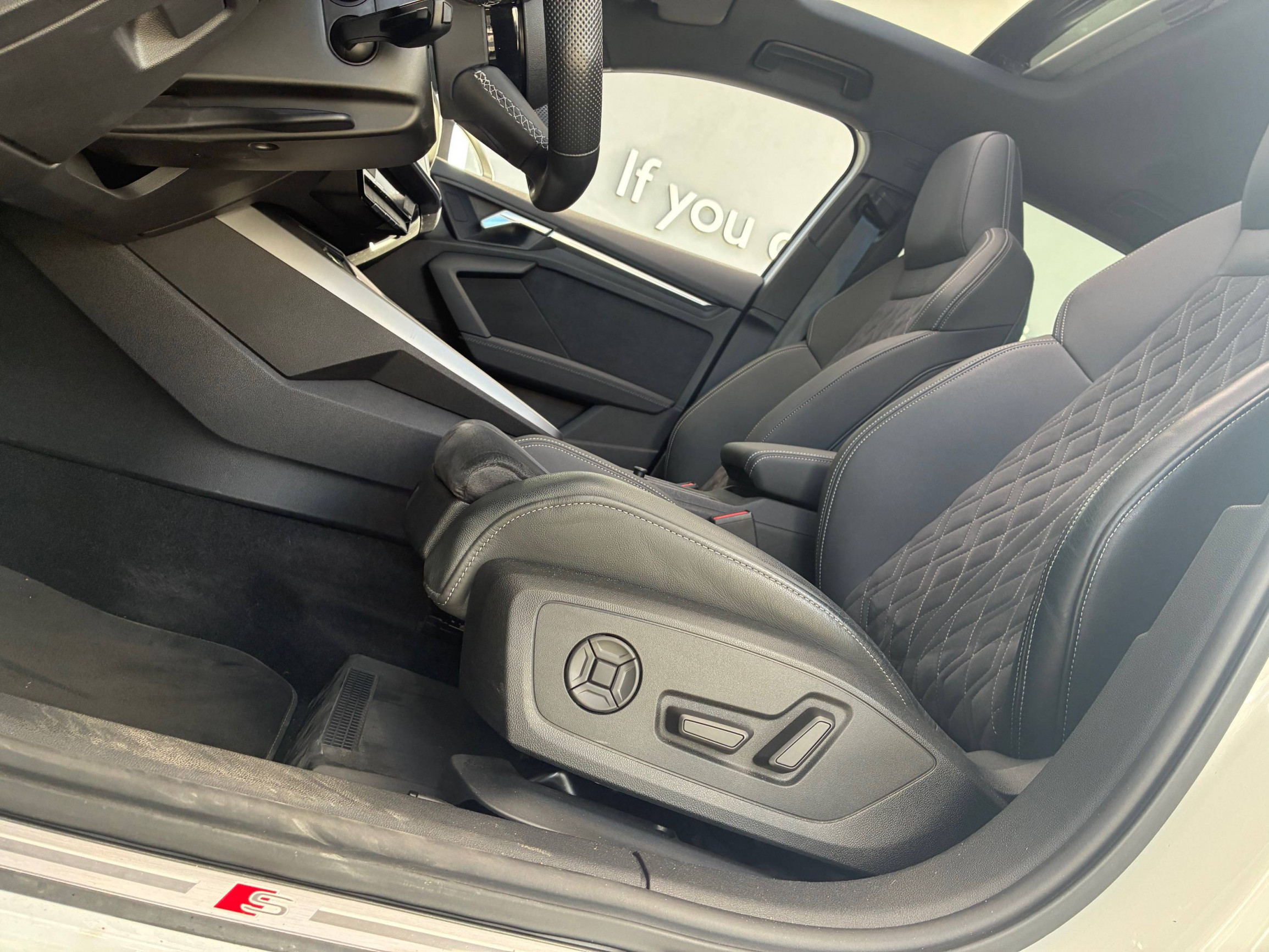 Vente en ligne Audi A3  35 TFSI Mild Hybrid 150 S tronic 7 au prix de 29 990 €