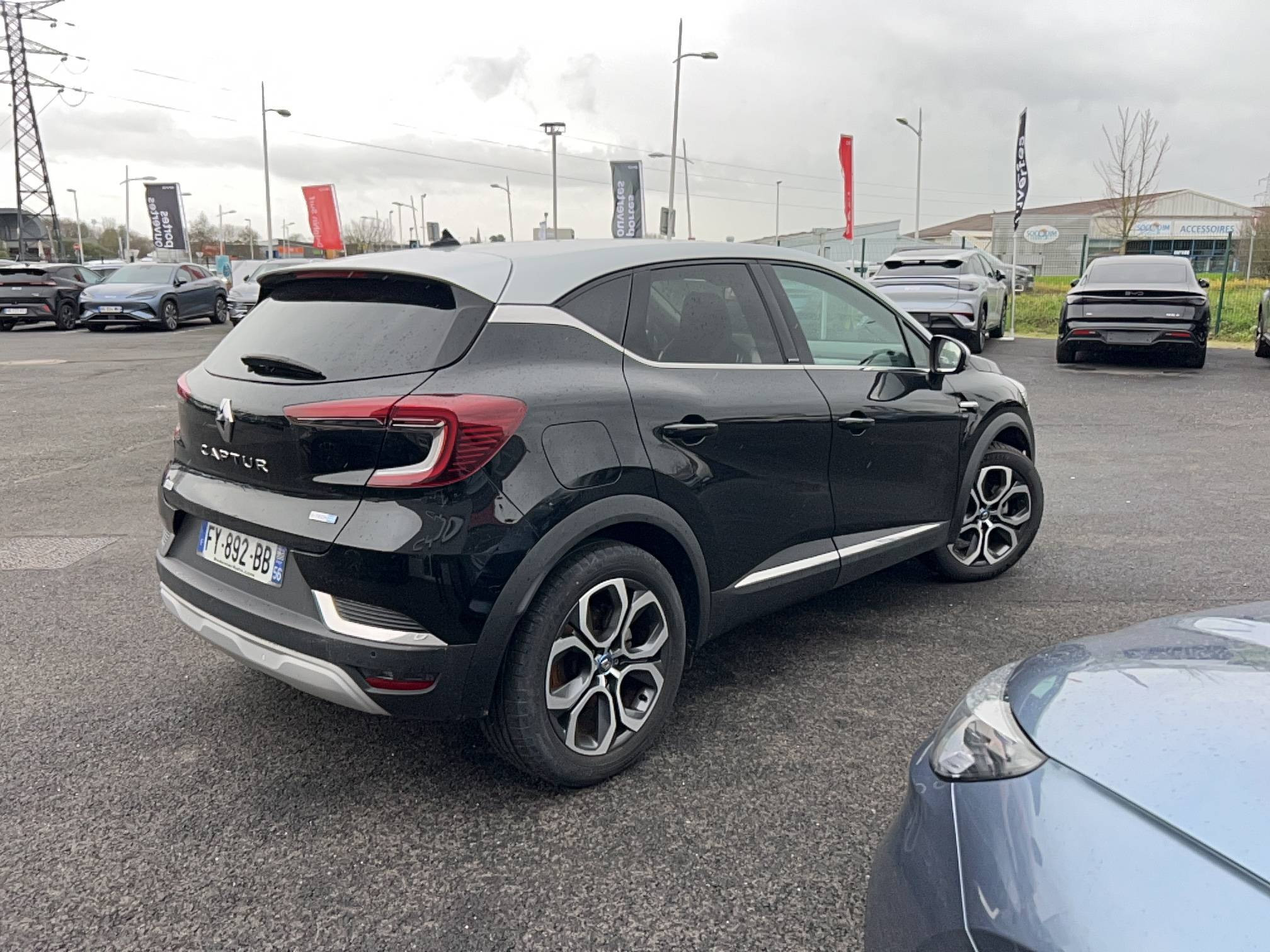 Renault Captur  E-Tech 145 - 21 occasion de 2021 en vente à Nantes