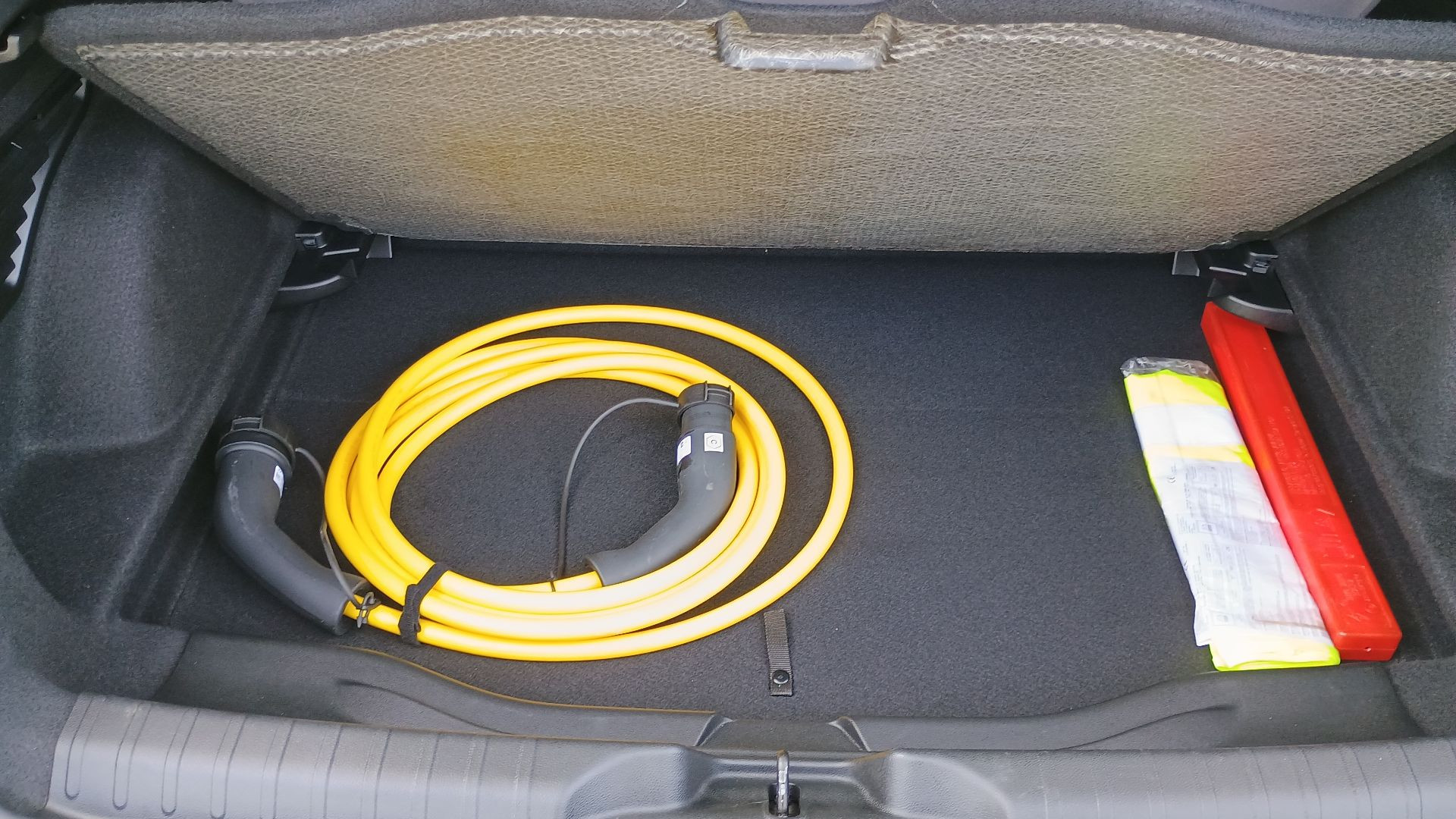 Vente en ligne Fiat 600e  156 ch 54 kWh au prix de 27 990 €